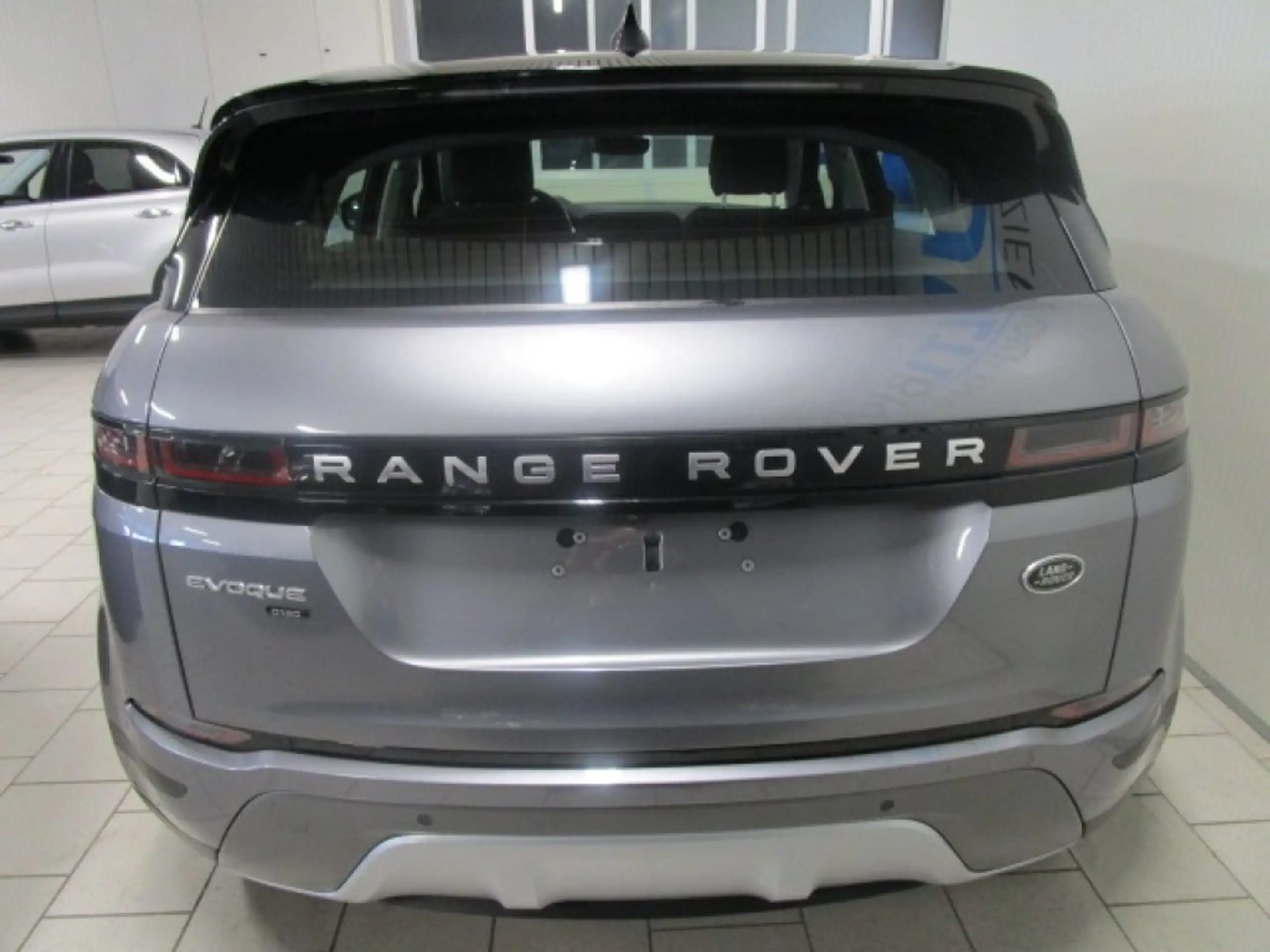 Land Rover - Range Rover Evoque