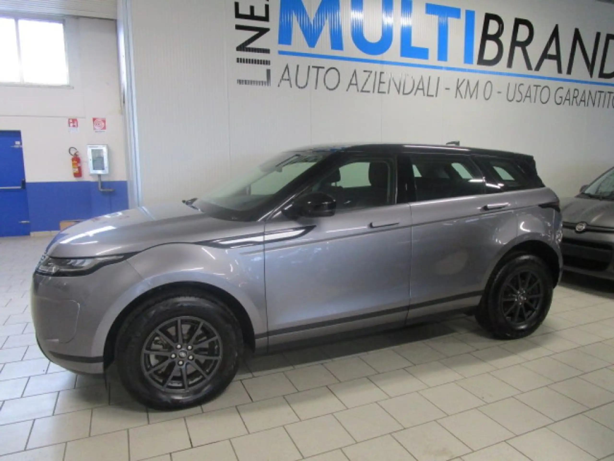 Land Rover - Range Rover Evoque