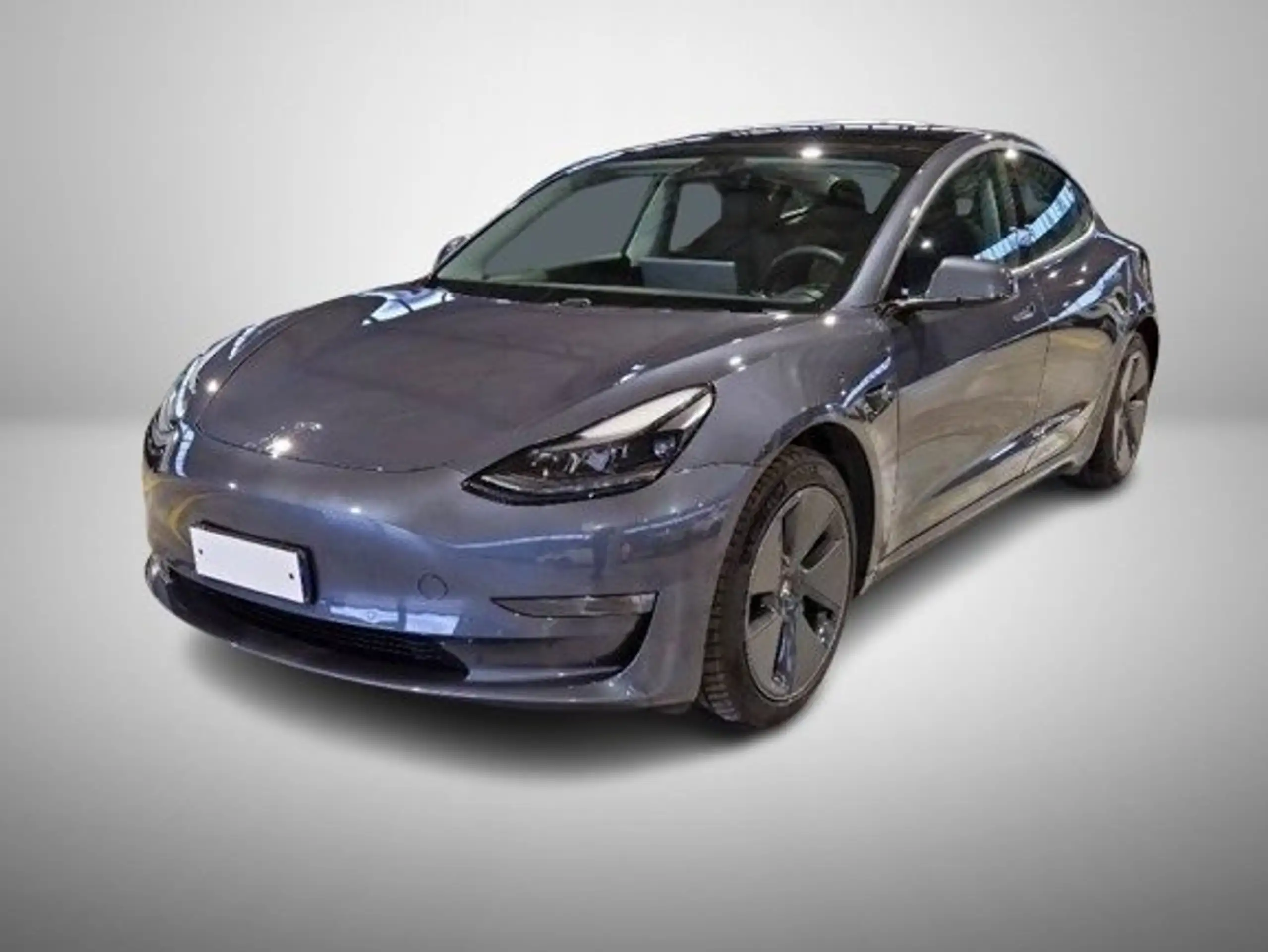 Tesla - Model 3