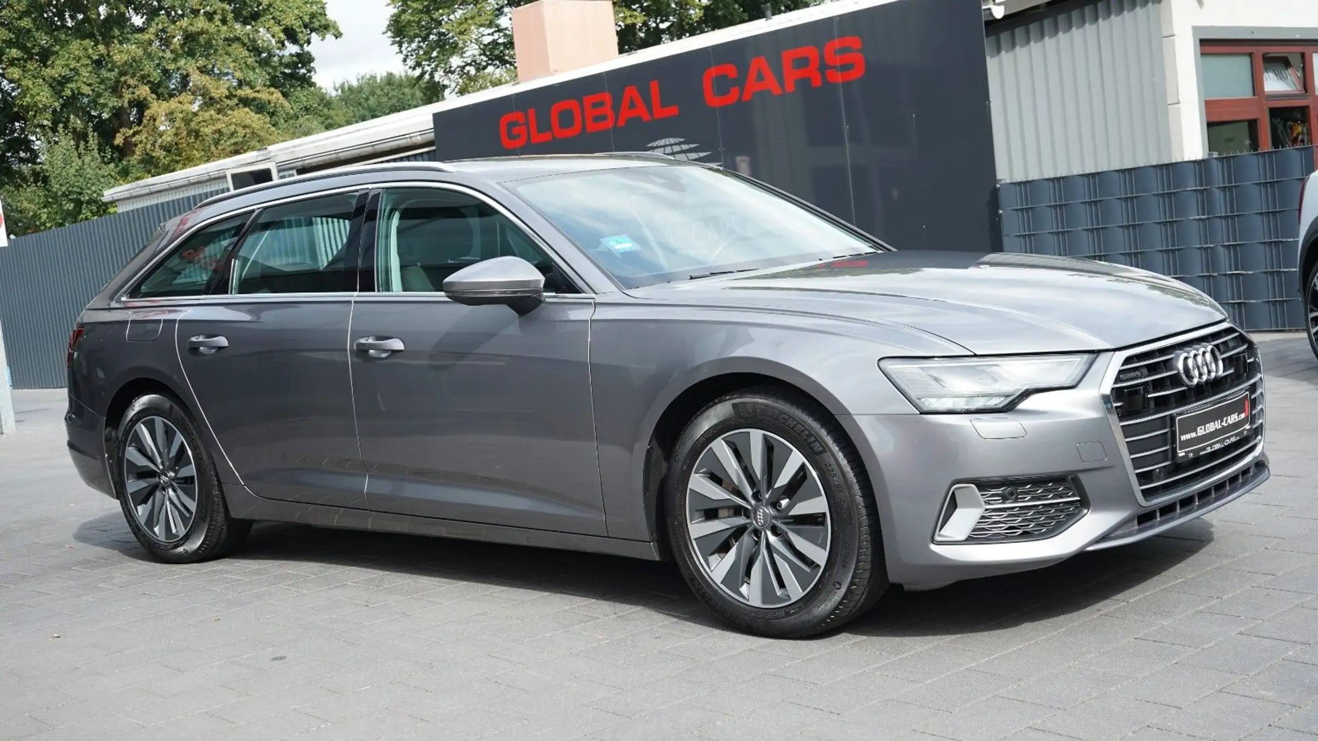 Audi - A6