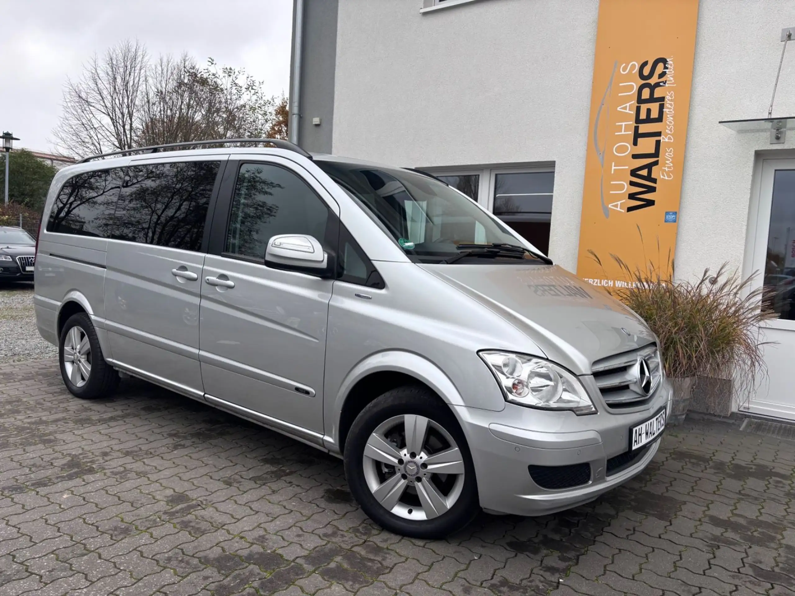 Mercedes-Benz Viano 2013