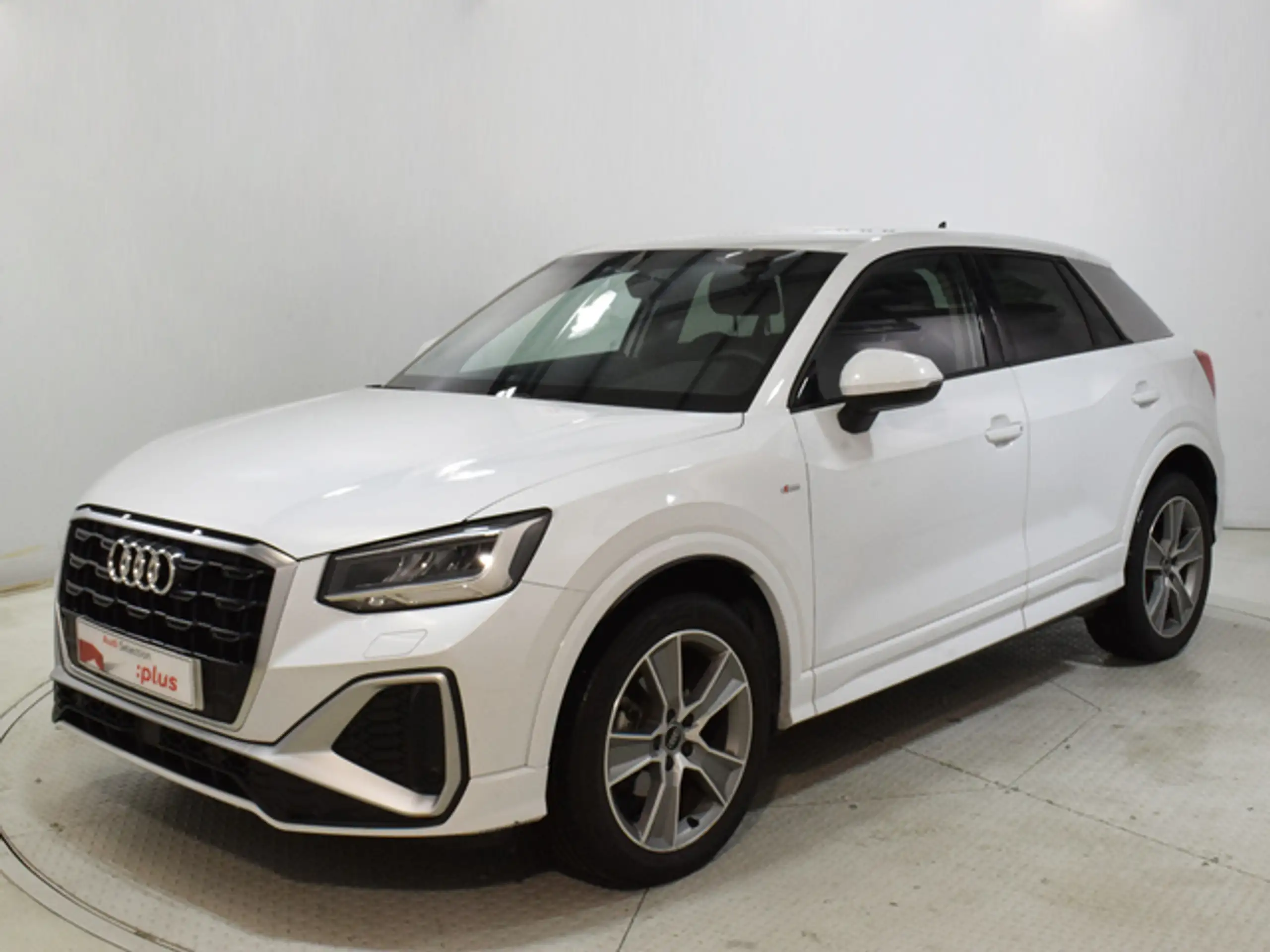 Audi - Q2