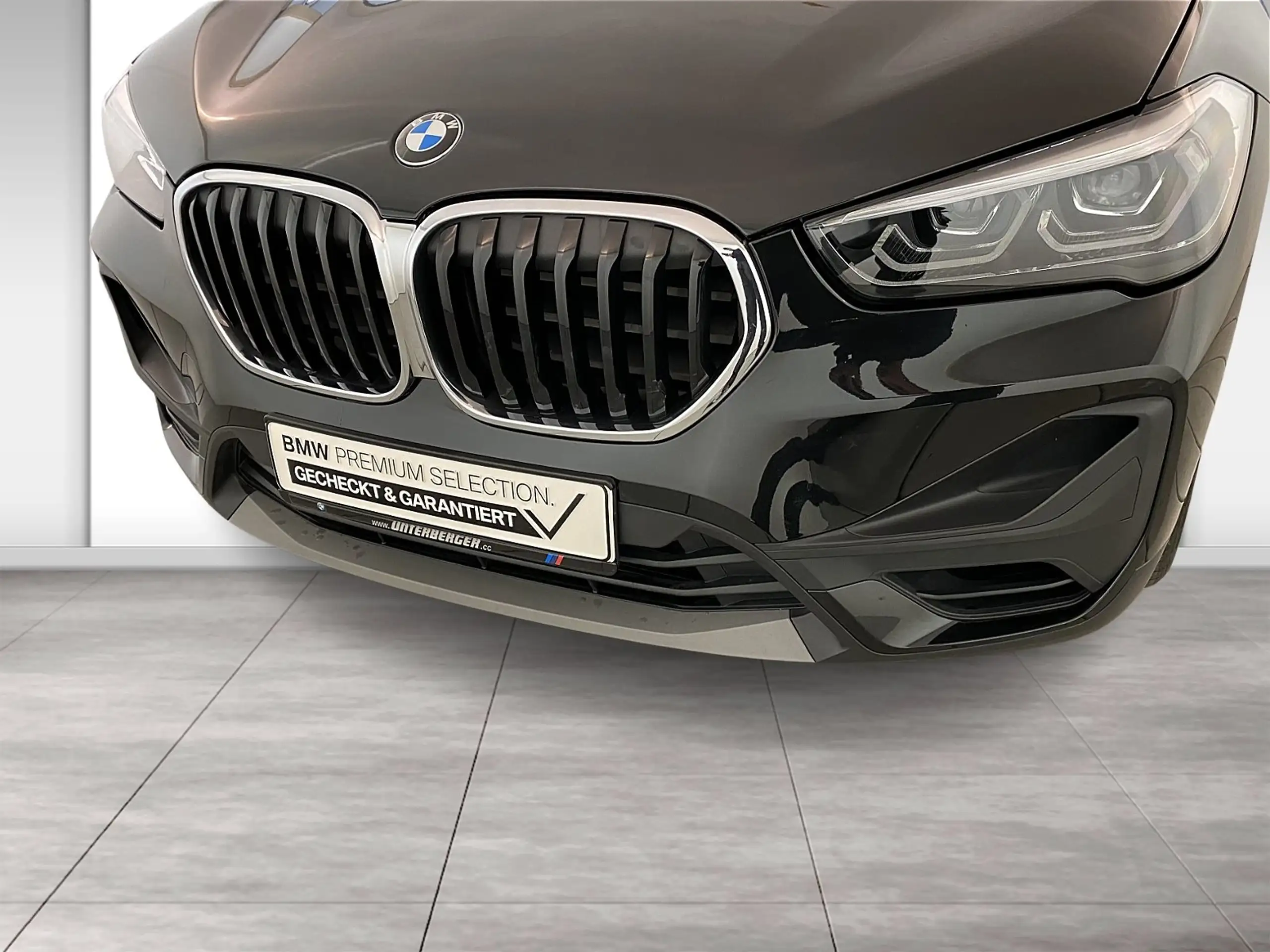 BMW - X1