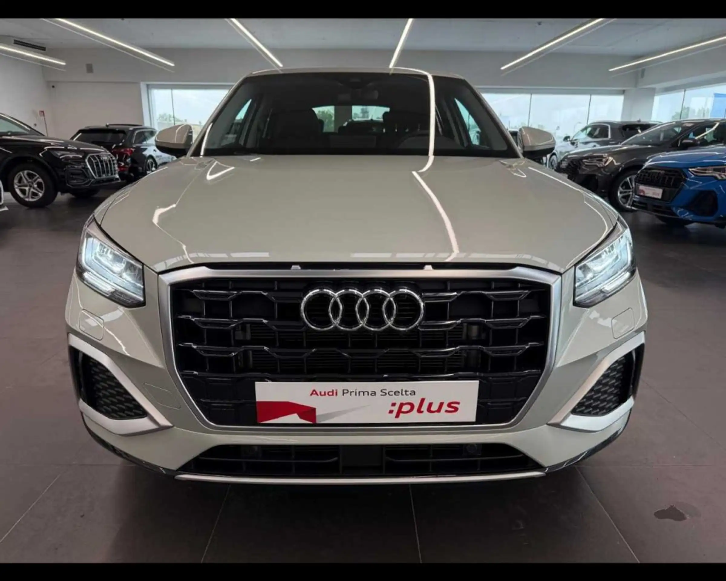 Audi - Q2