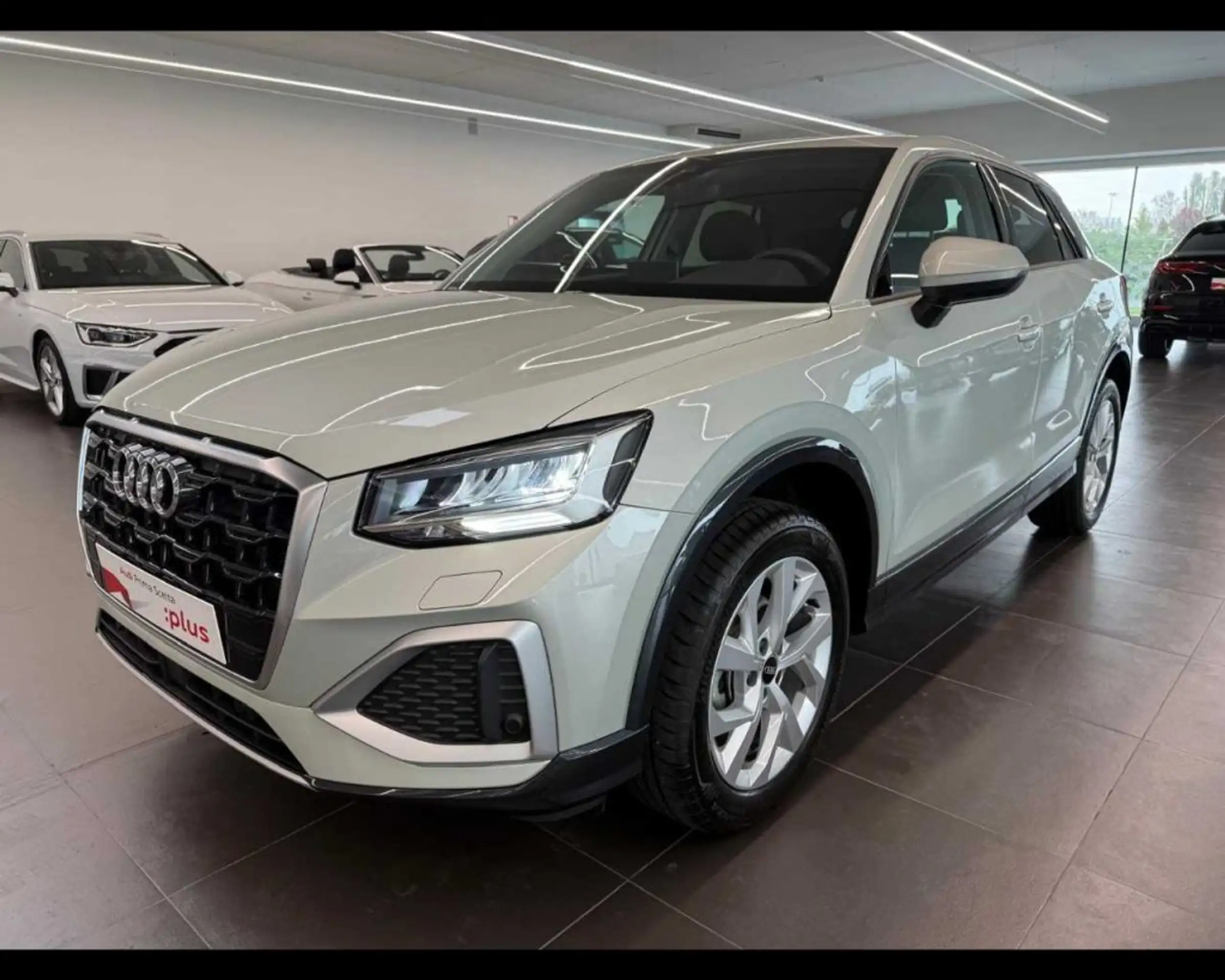 Audi - Q2