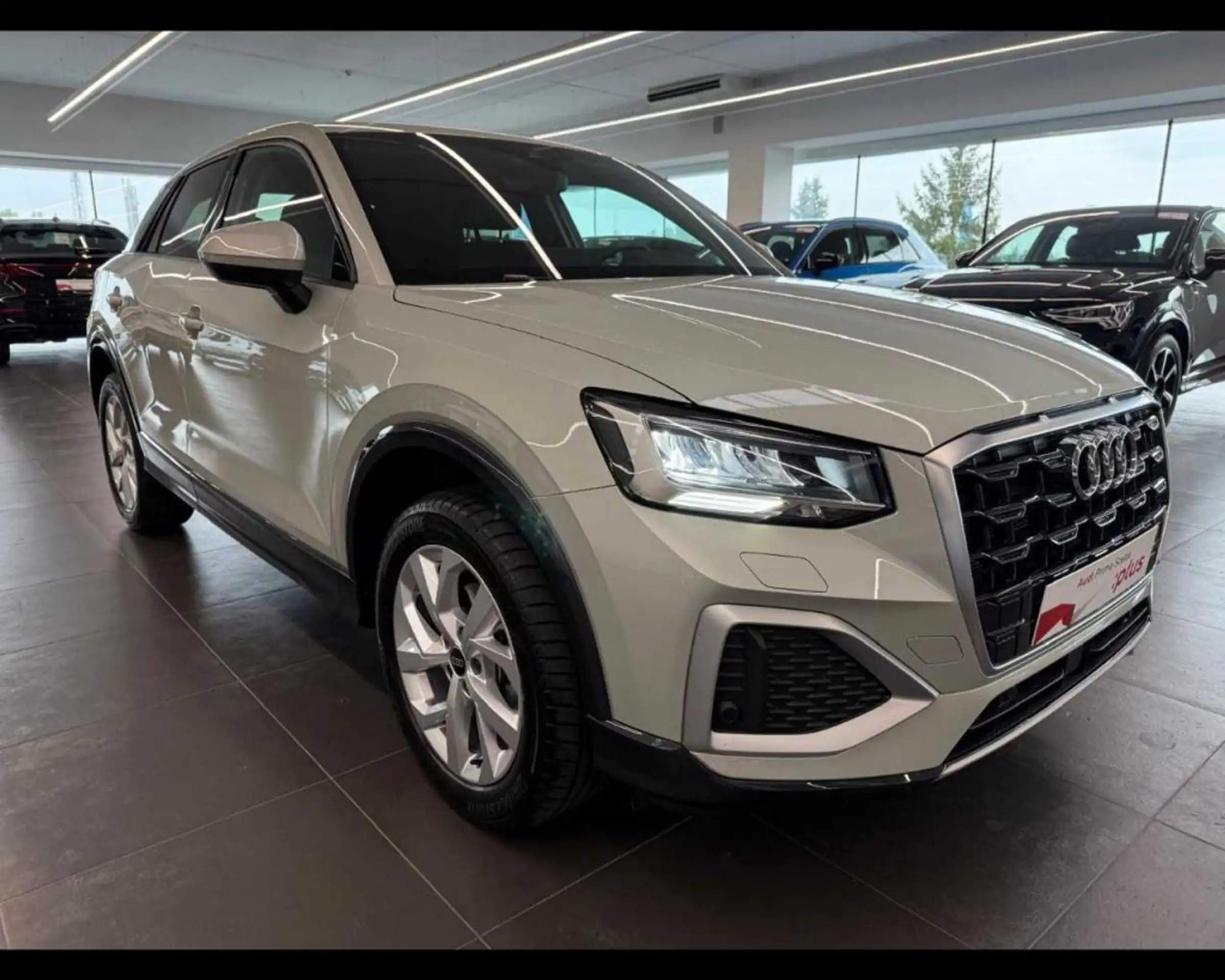 Audi - Q2