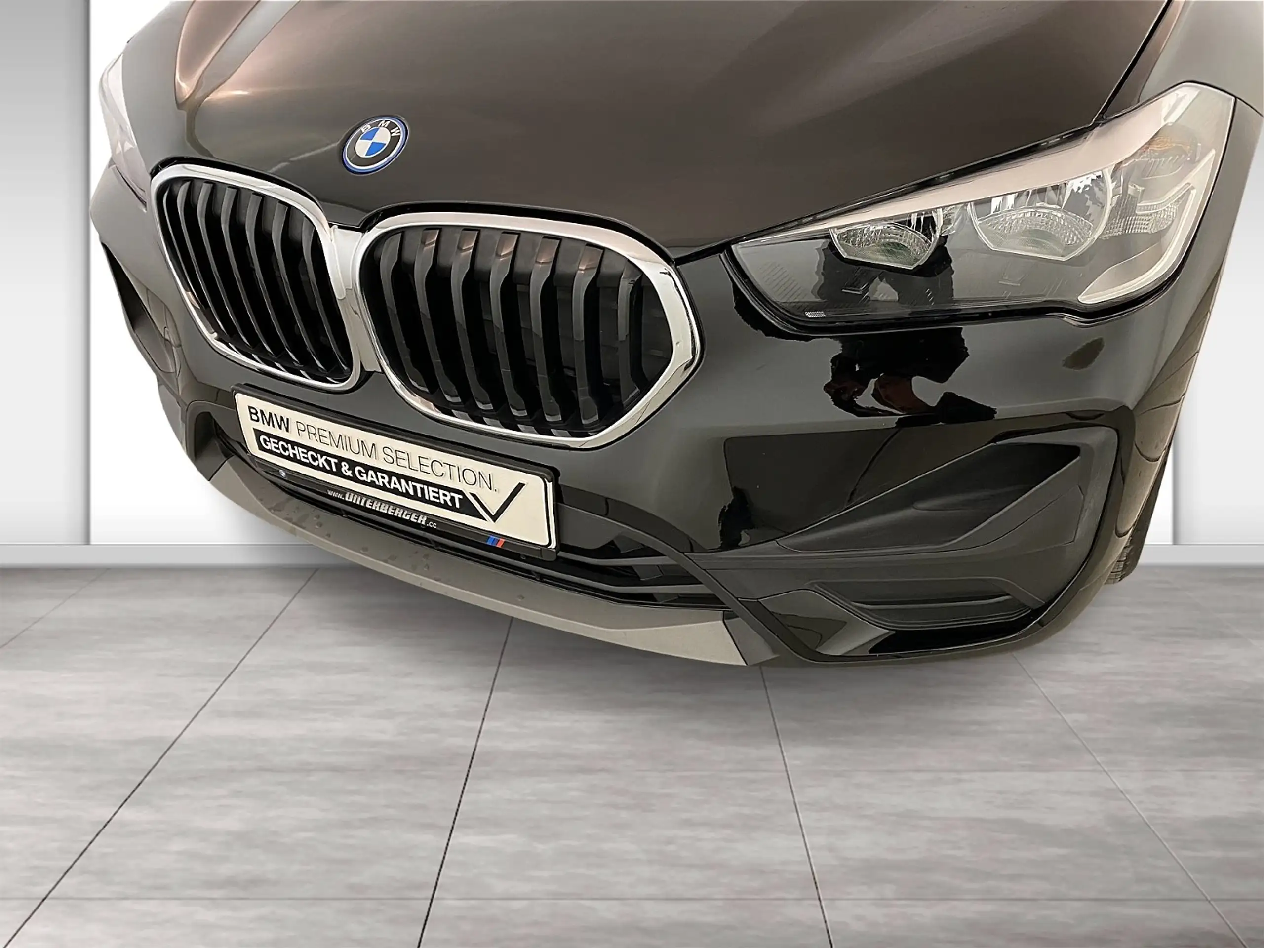 BMW - X1