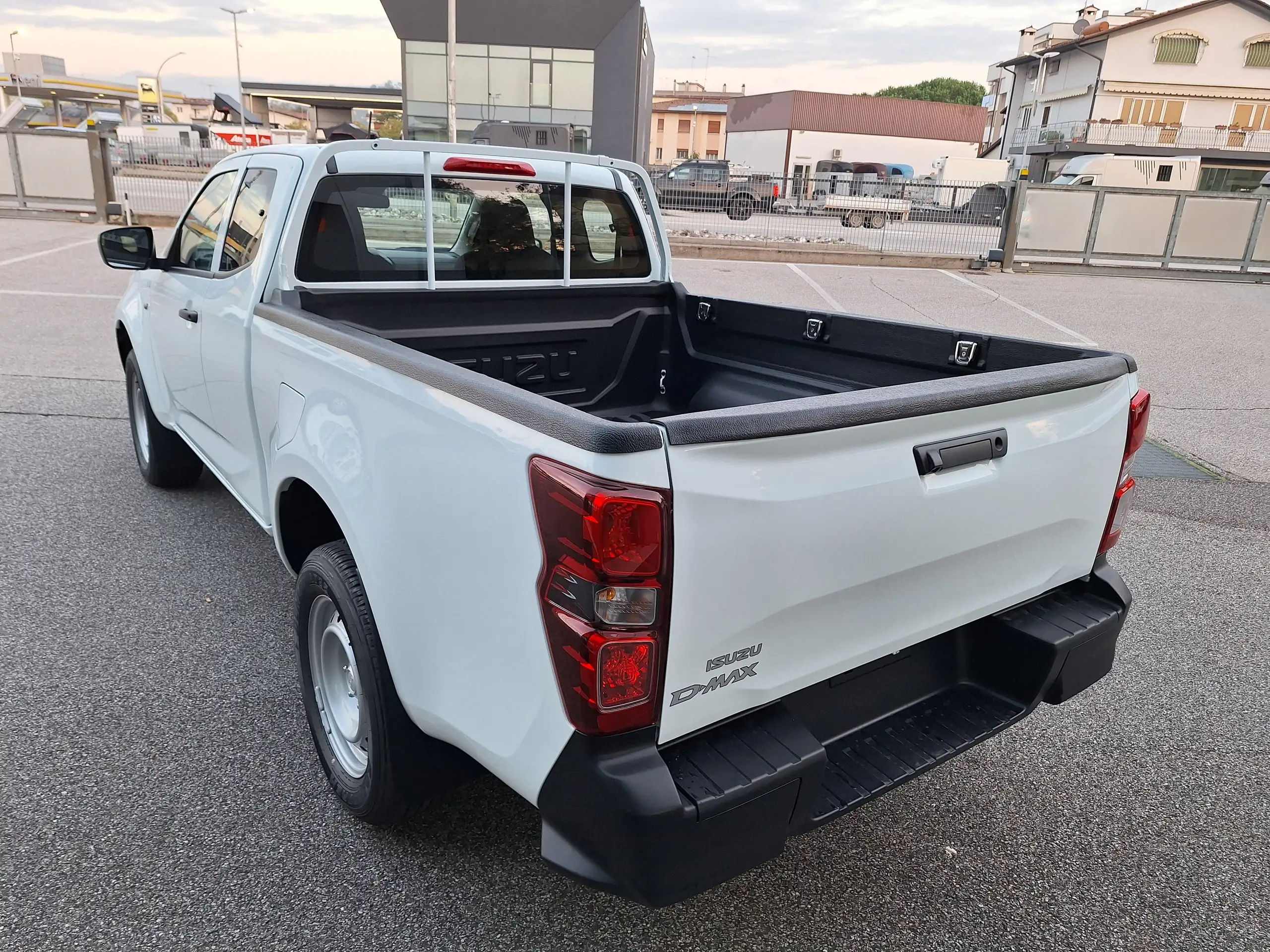 Isuzu - D-Max