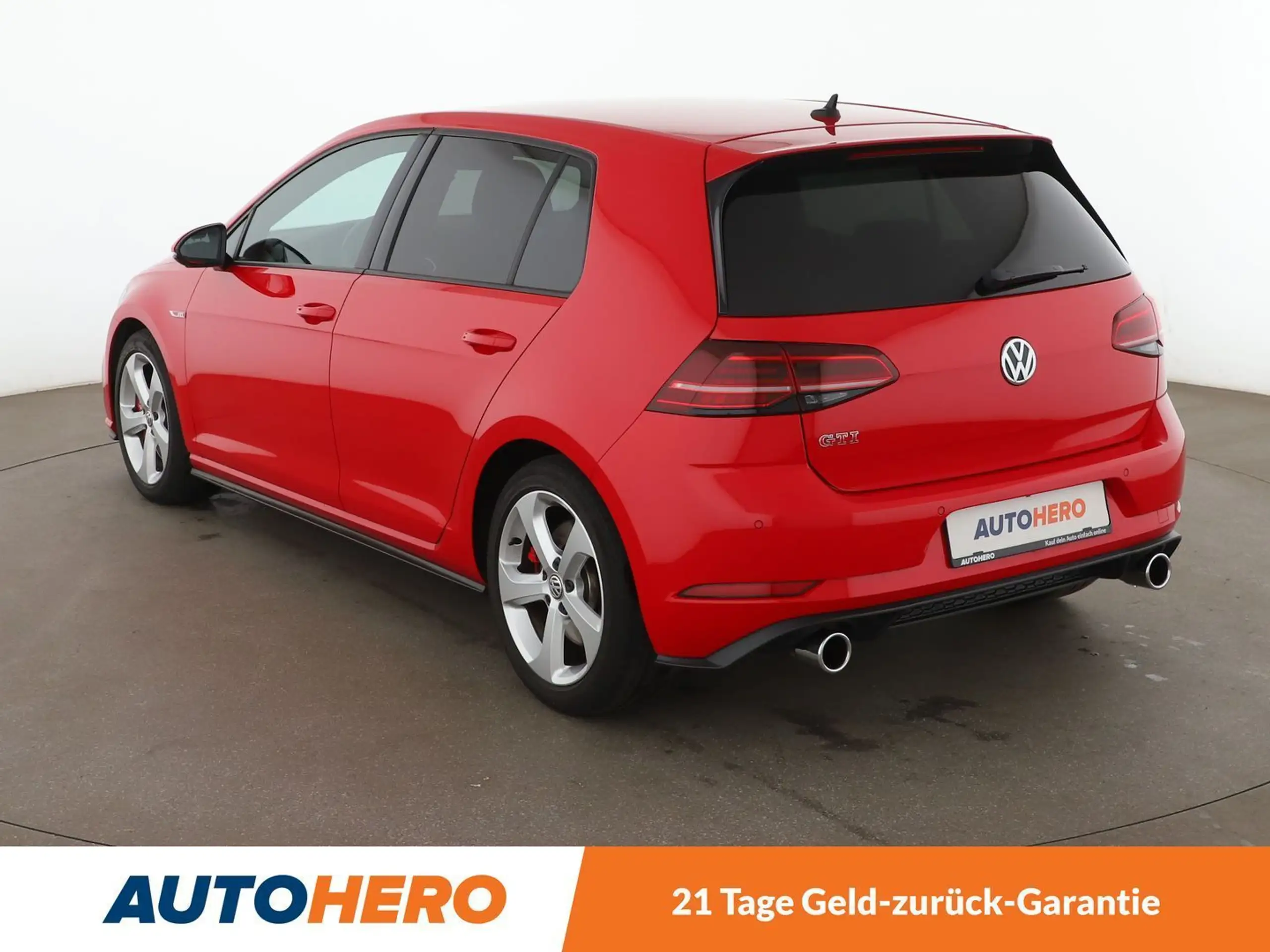 Volkswagen - Golf GTI