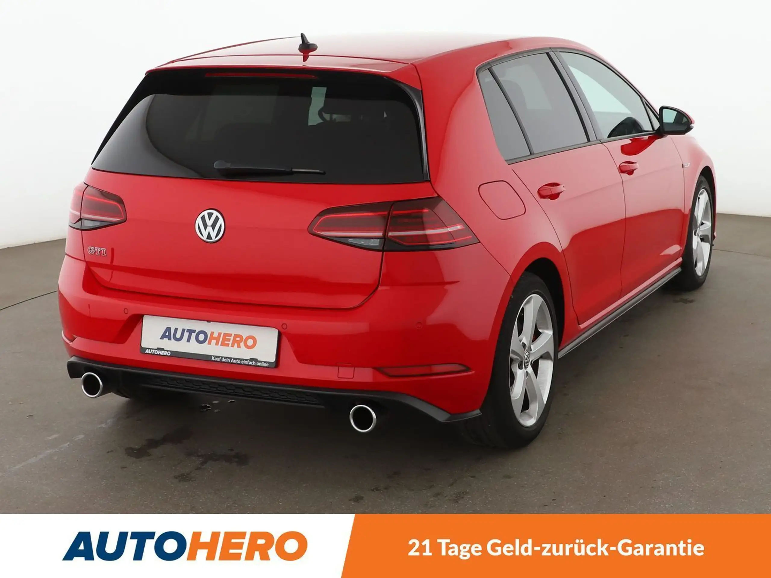 Volkswagen - Golf GTI