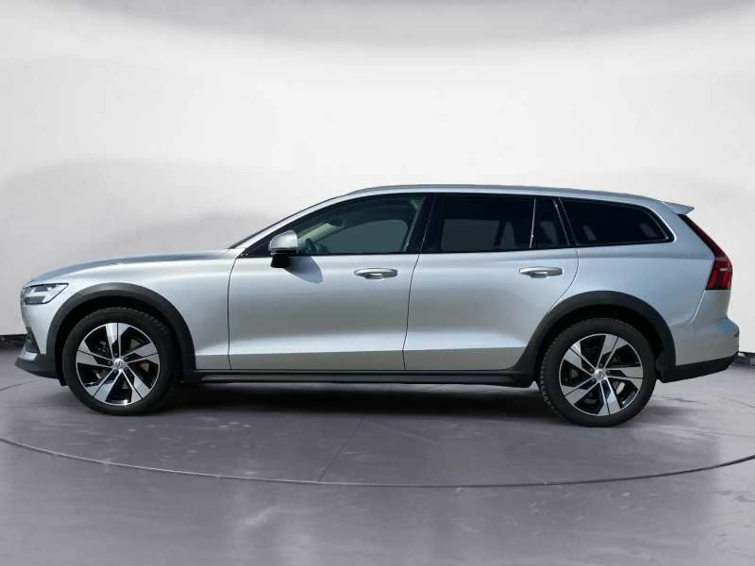 Volvo - V60 Cross Country