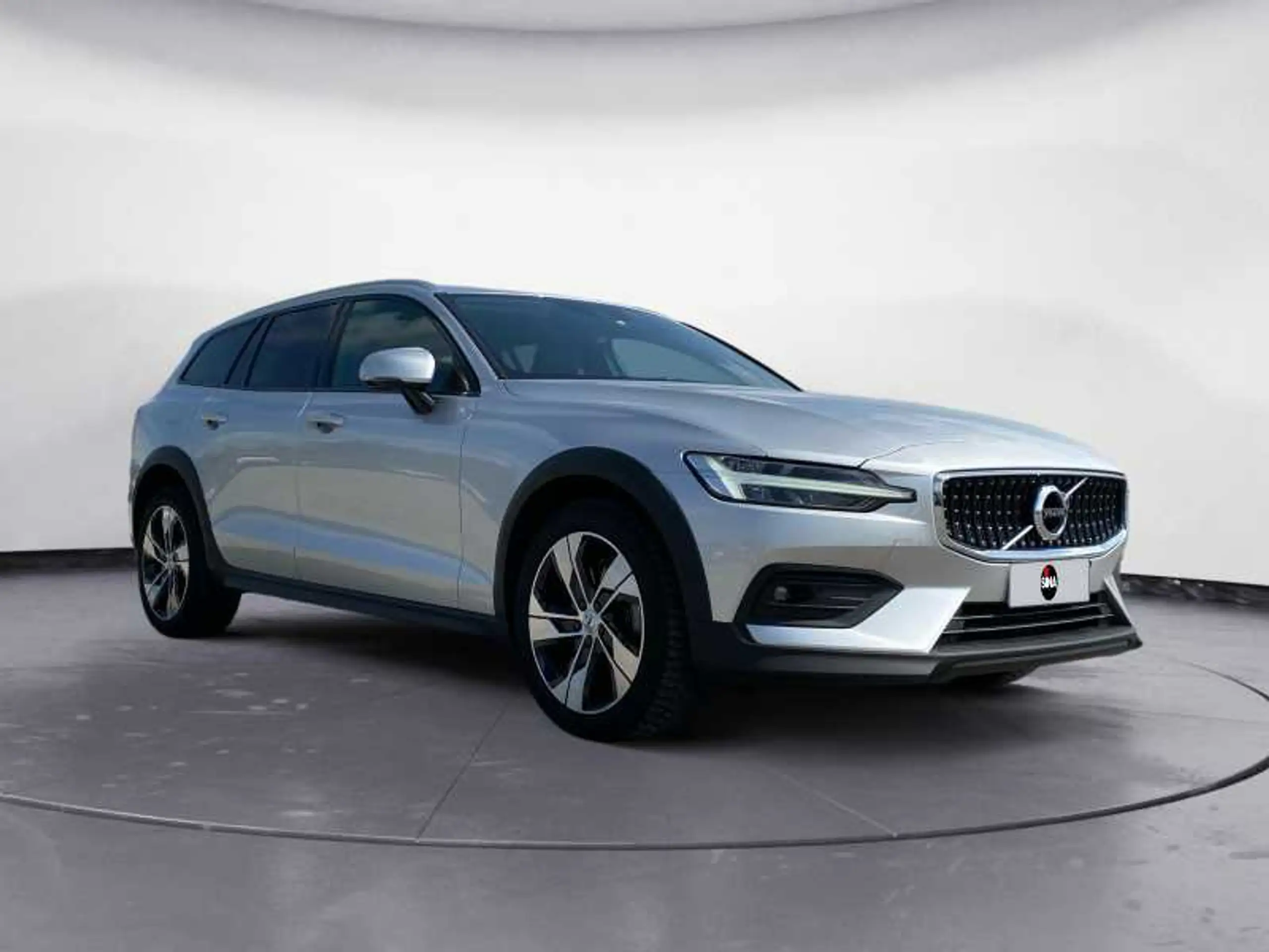 Volvo - V60 Cross Country