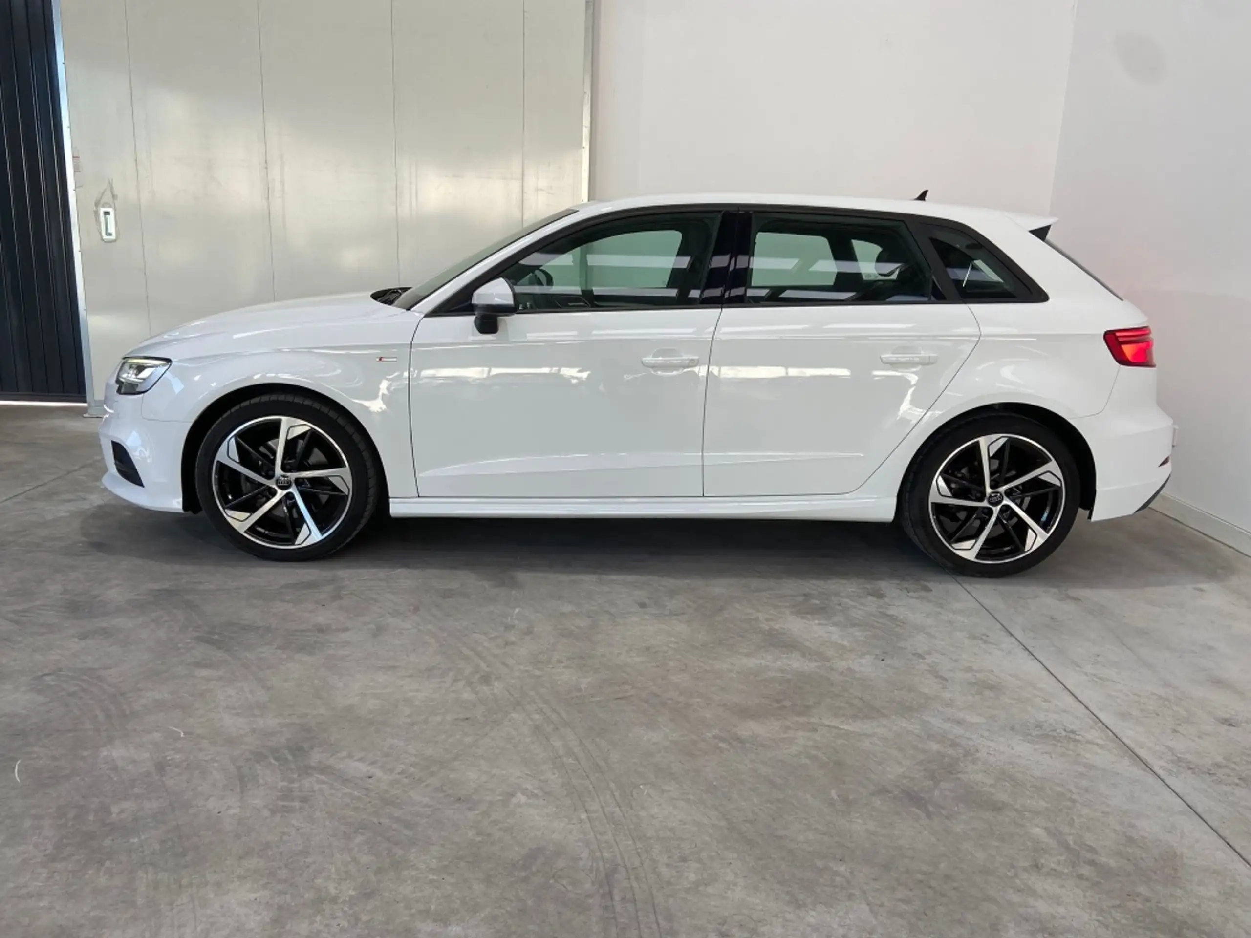 Audi - A3