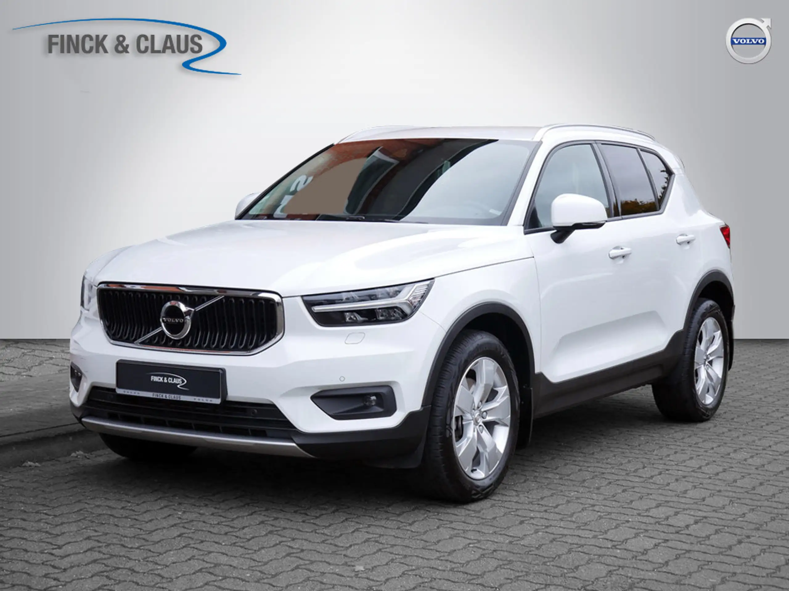 Volvo - XC40