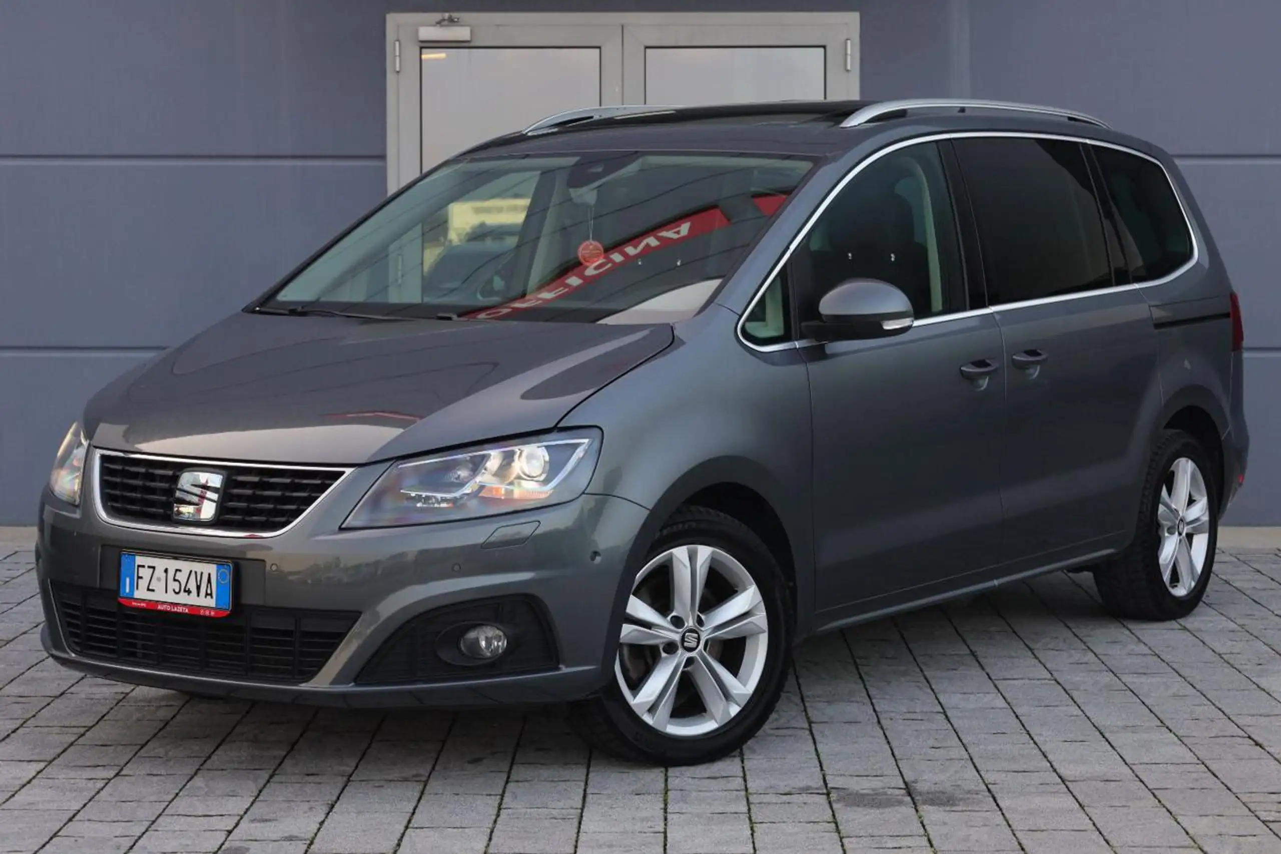 SEAT - Alhambra