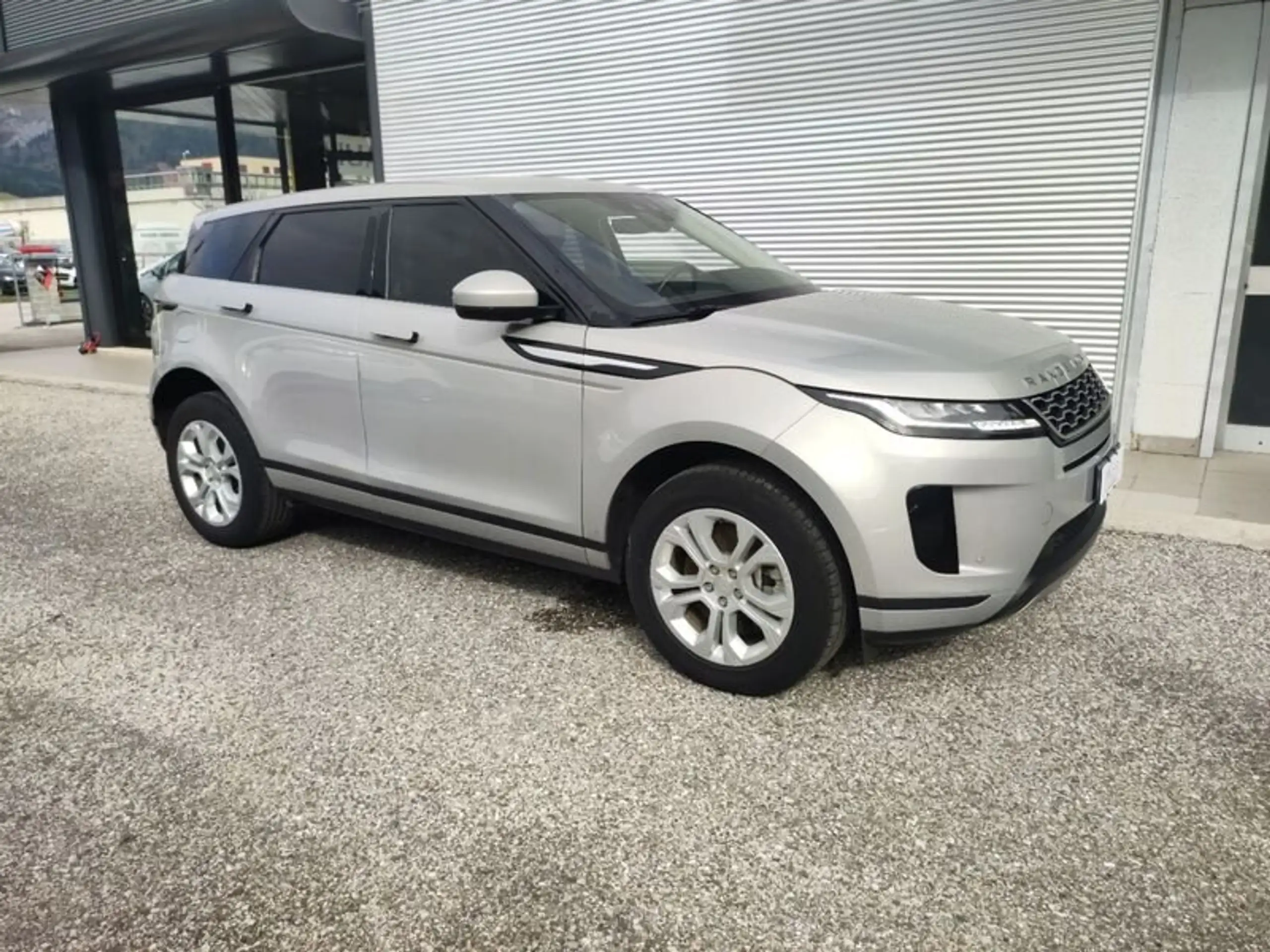 Land Rover - Range Rover Evoque