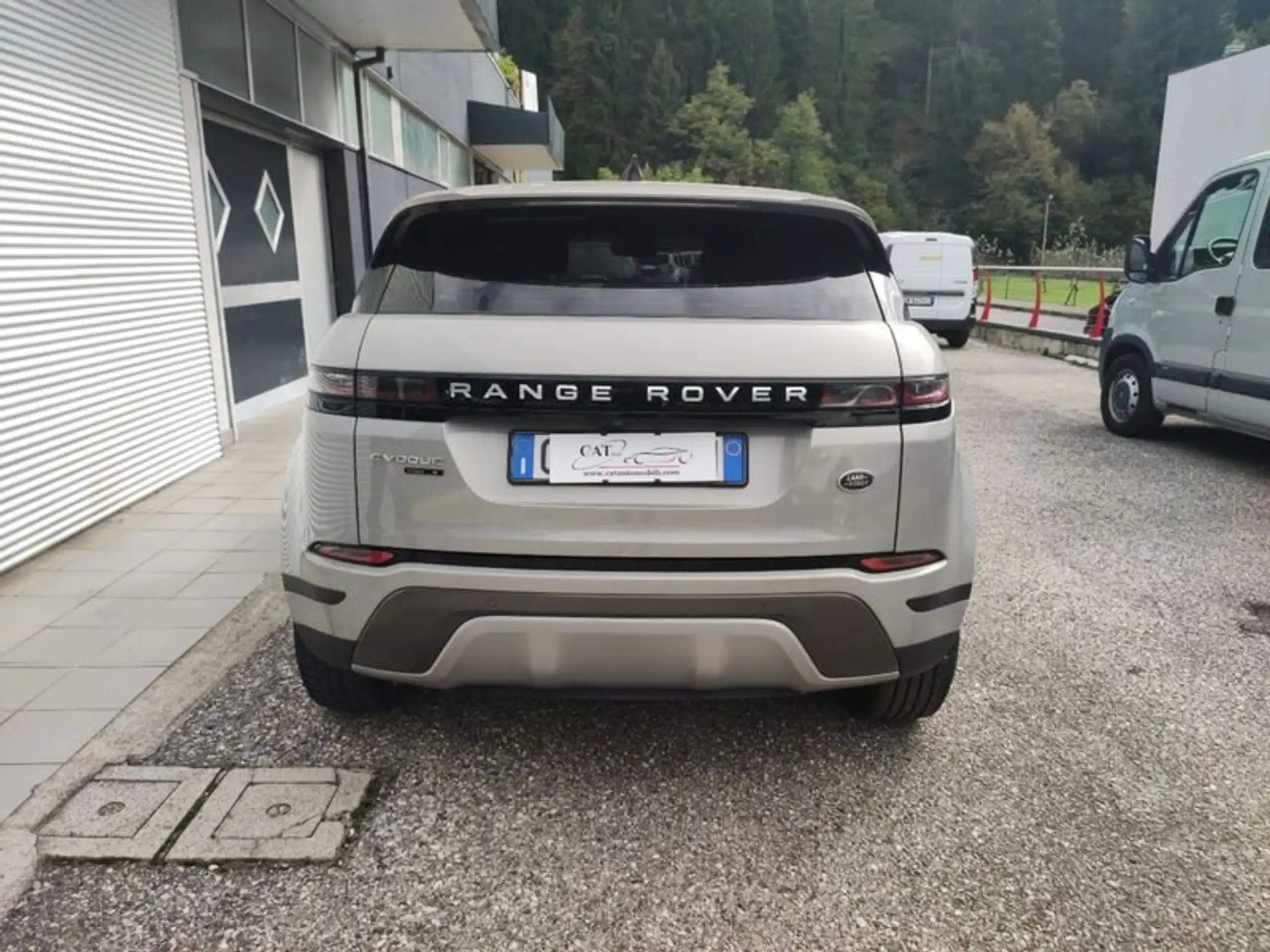 Land Rover - Range Rover Evoque