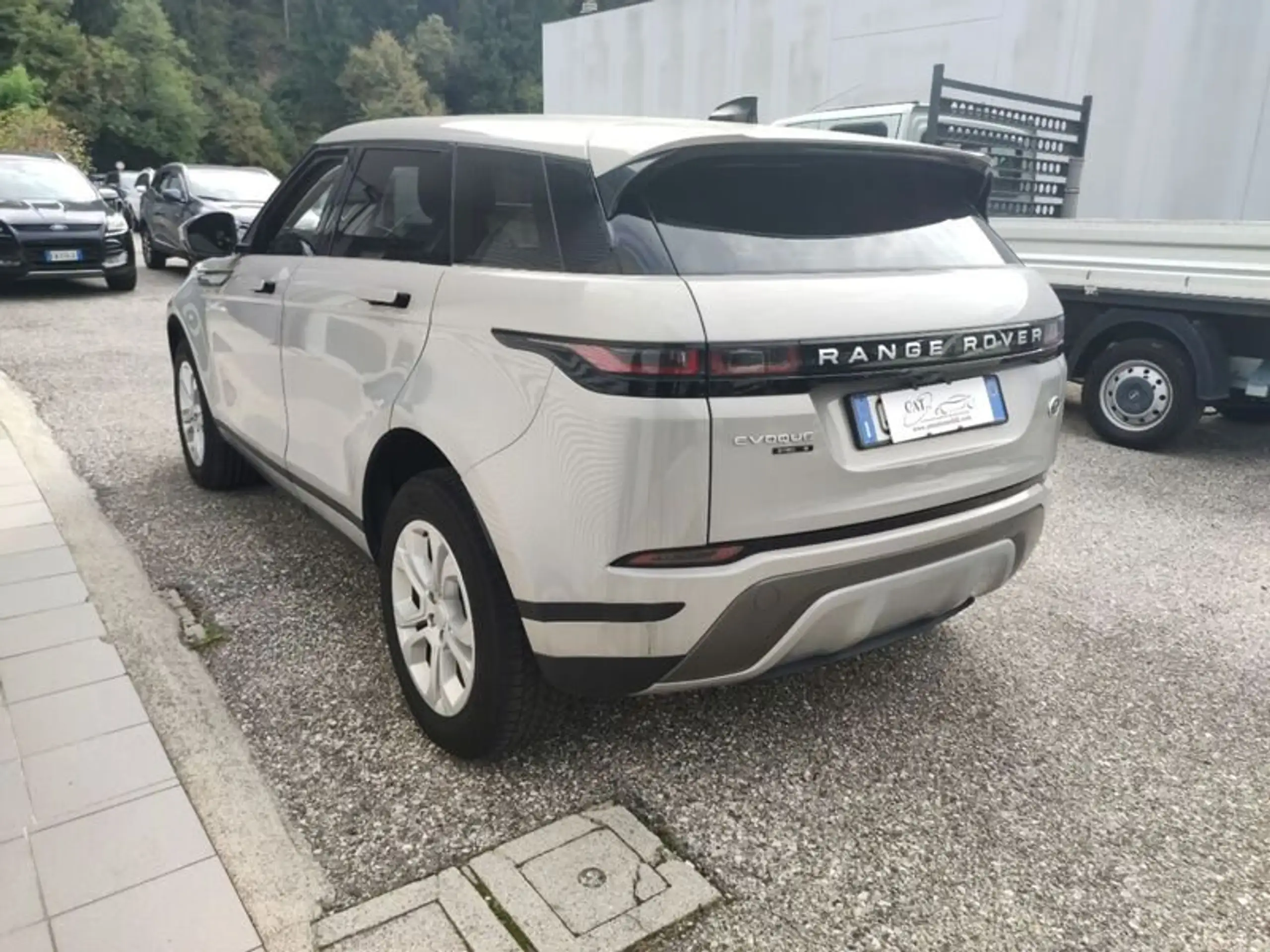 Land Rover - Range Rover Evoque