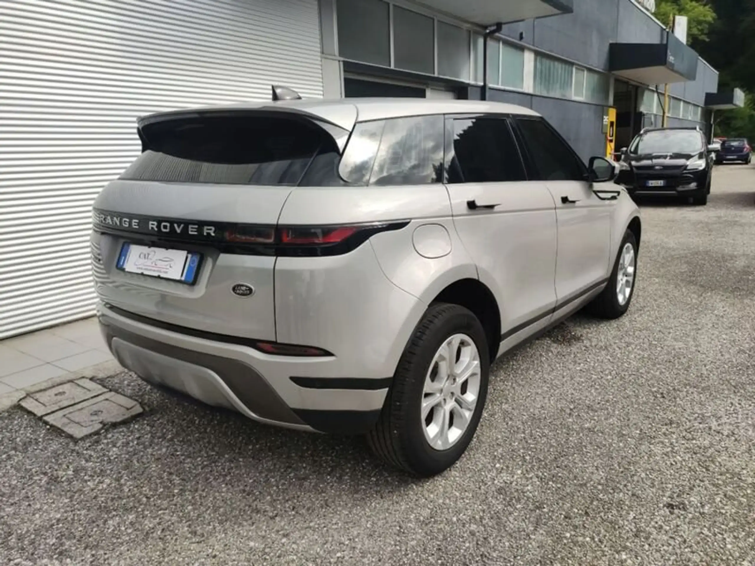 Land Rover - Range Rover Evoque