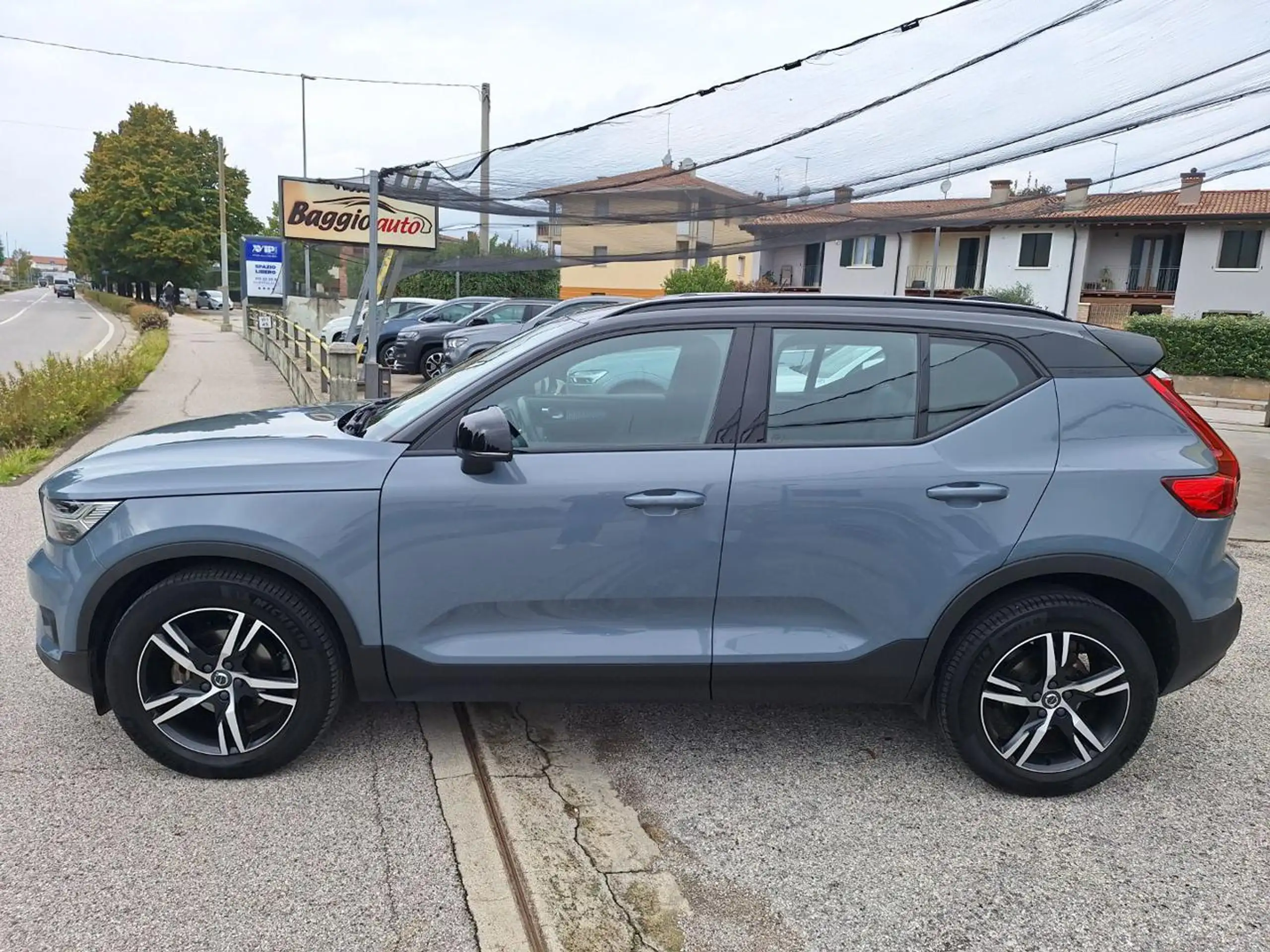 Volvo - XC40