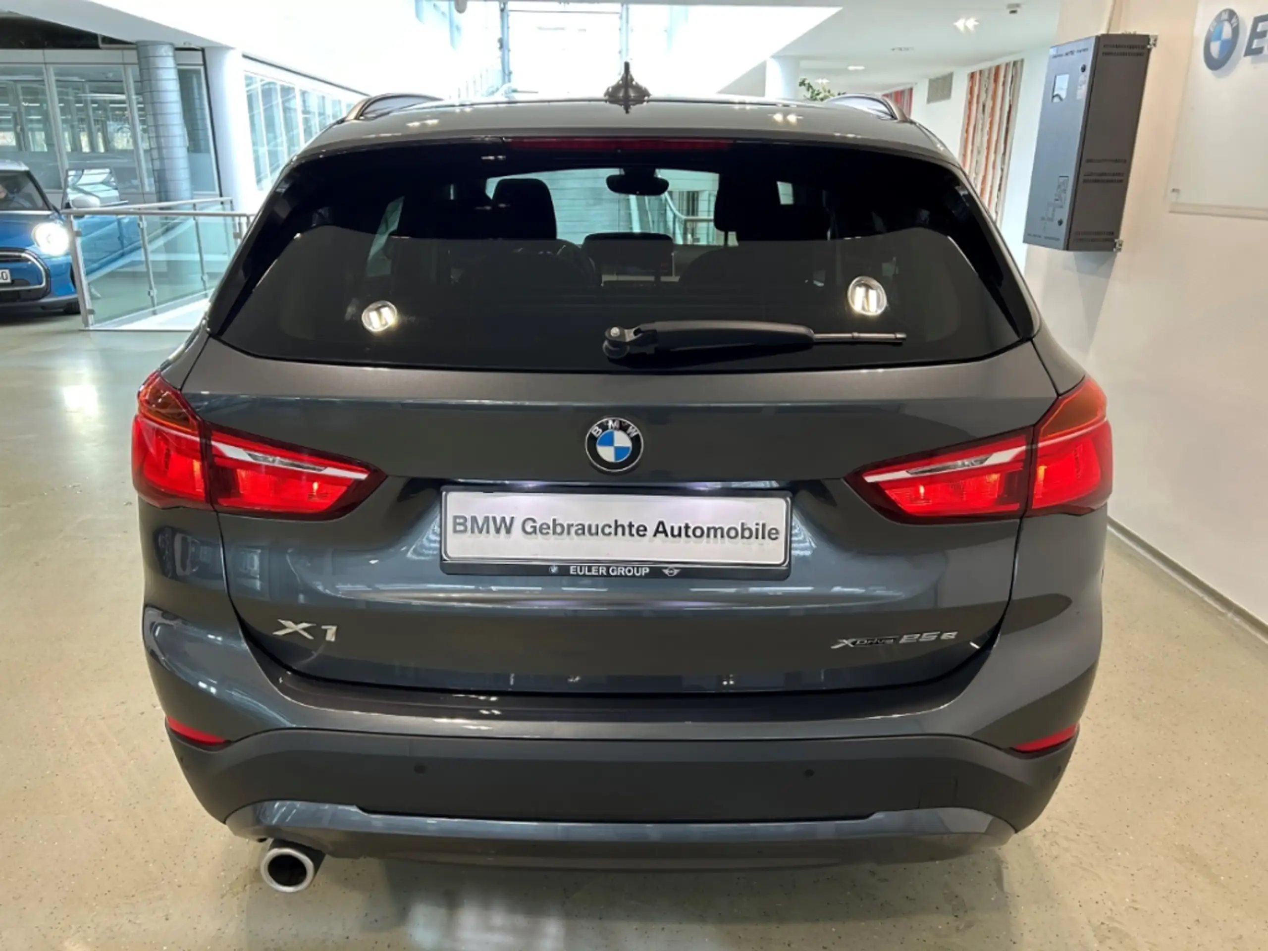 BMW - X1