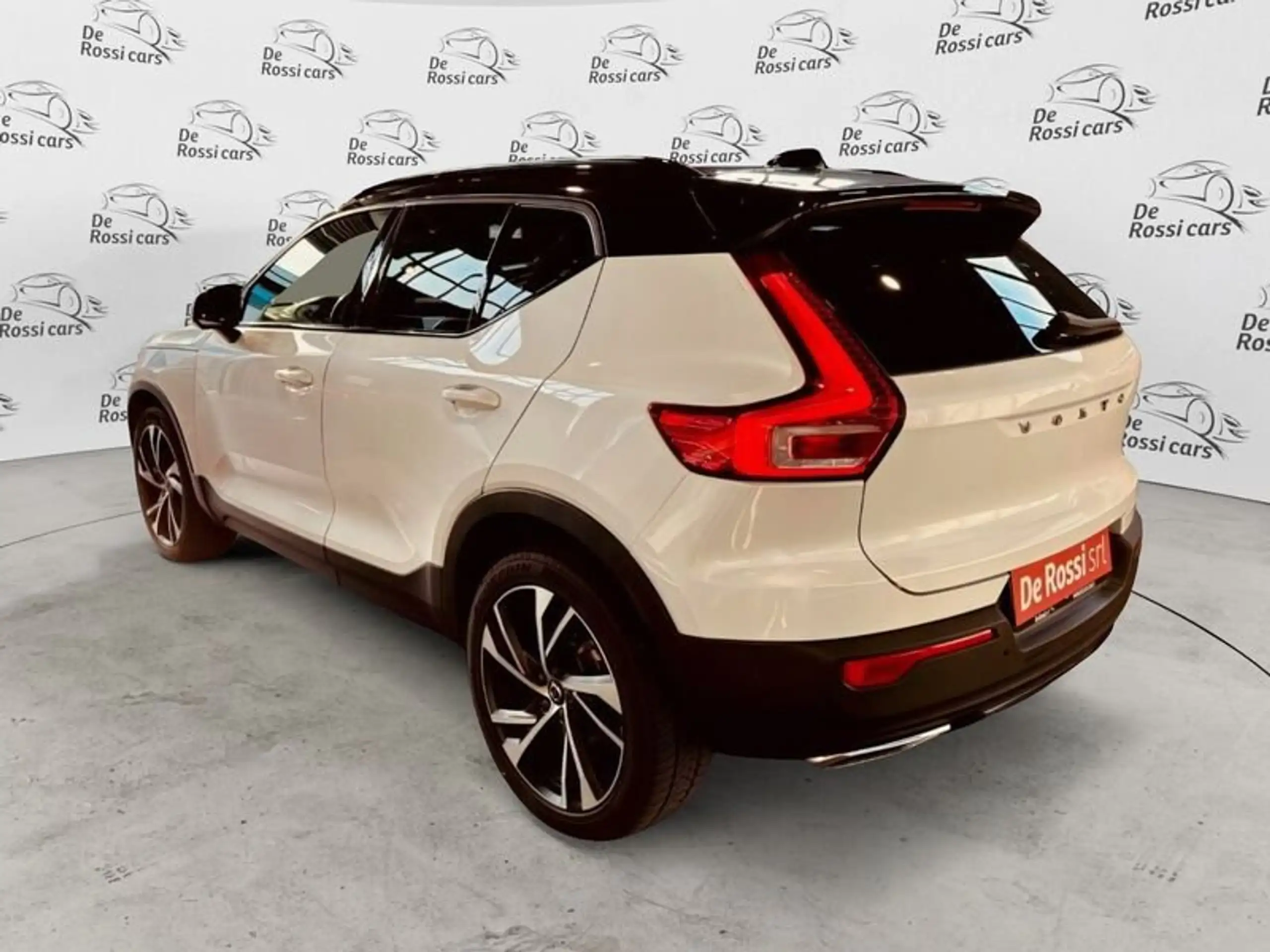 Volvo - XC40