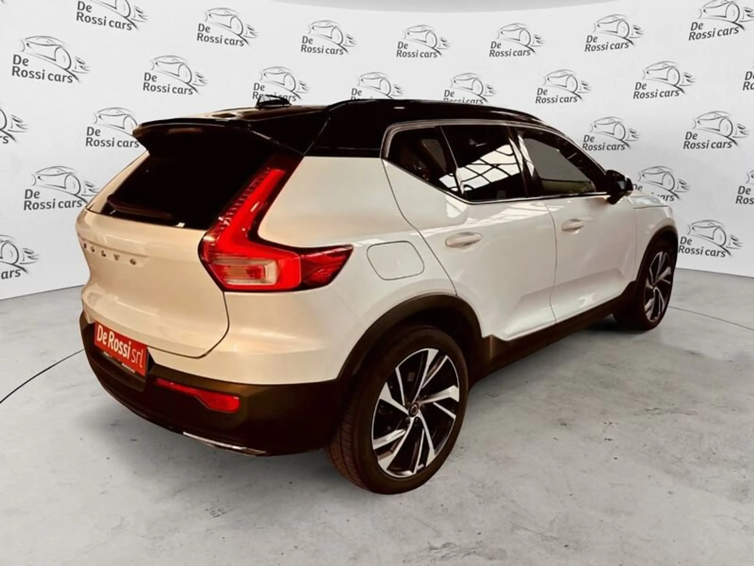 Volvo - XC40