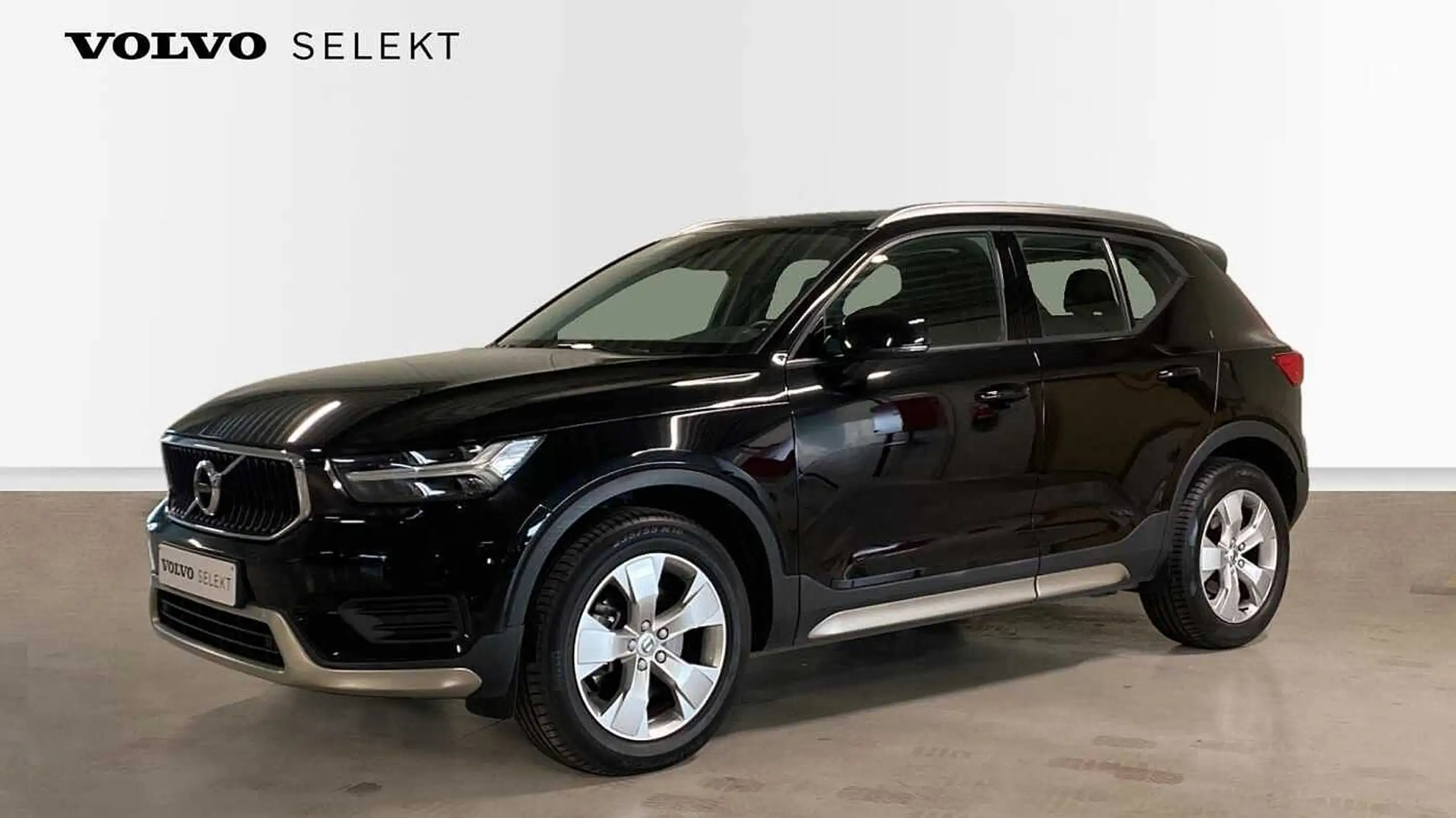 Volvo - XC40