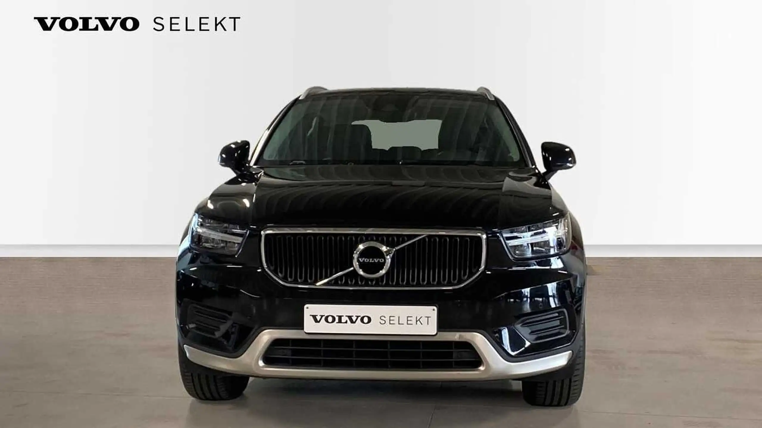 Volvo - XC40