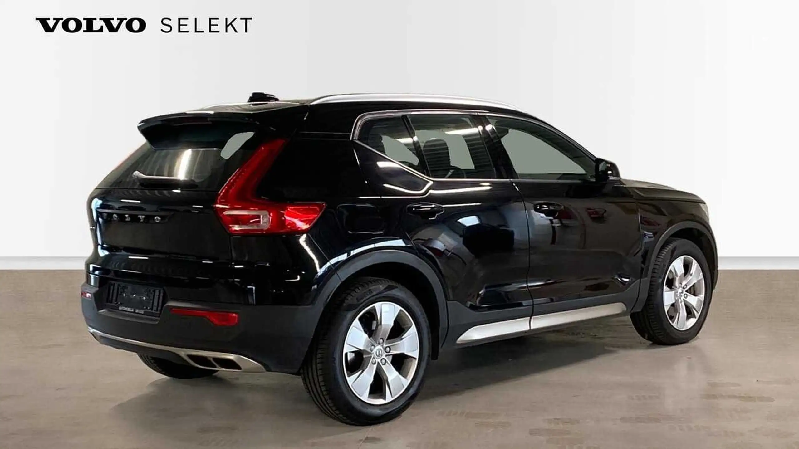 Volvo - XC40