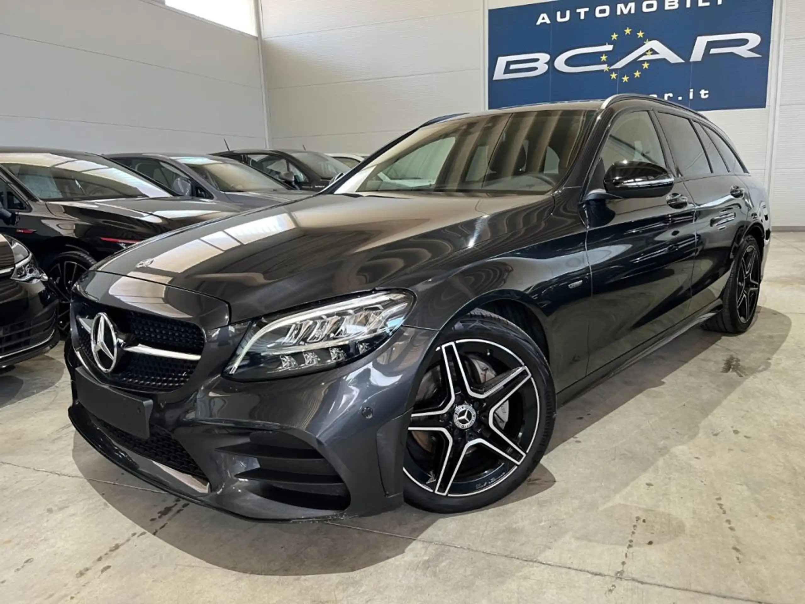 Mercedes-Benz - C 220