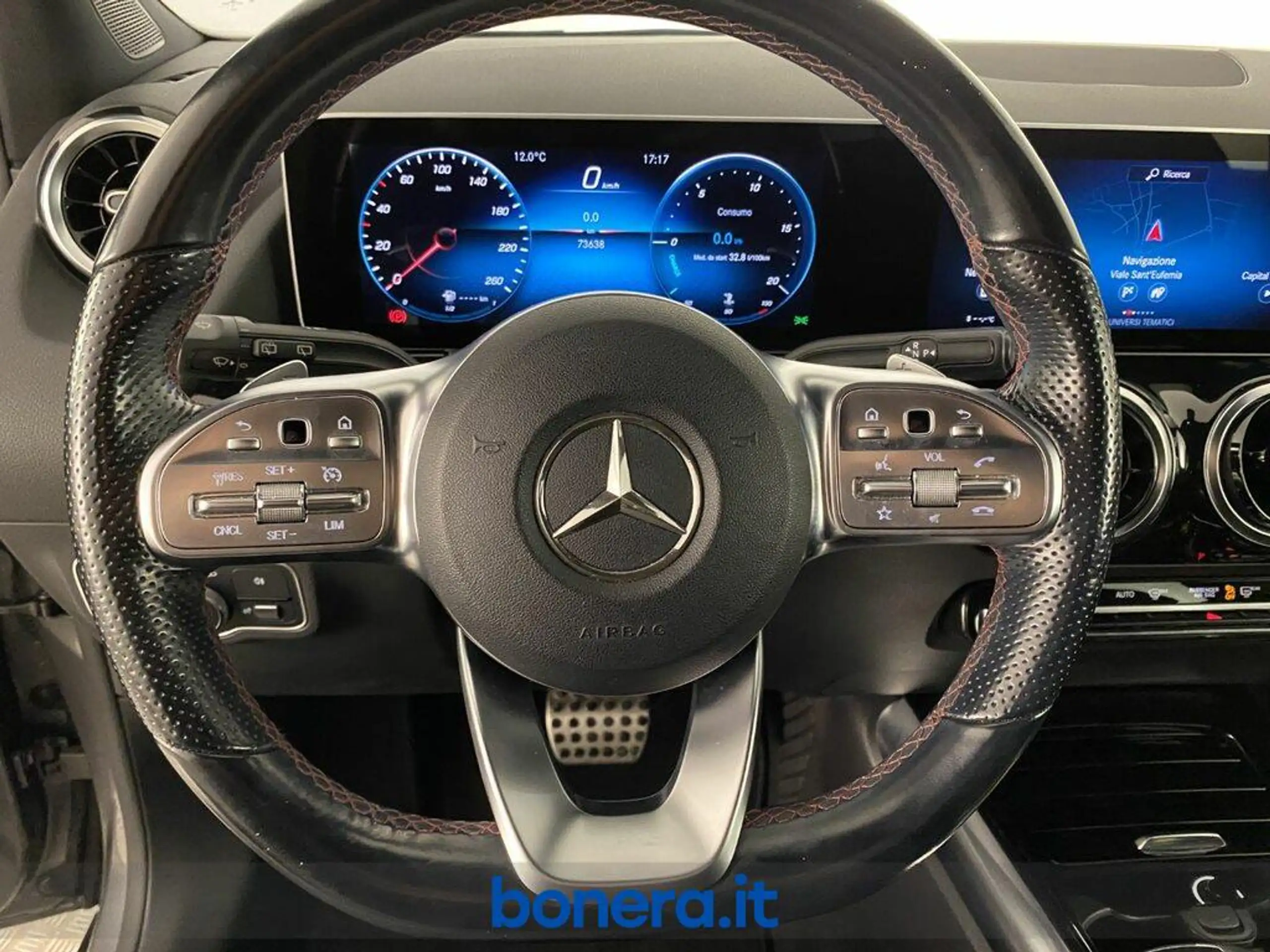 Mercedes-Benz - B 180