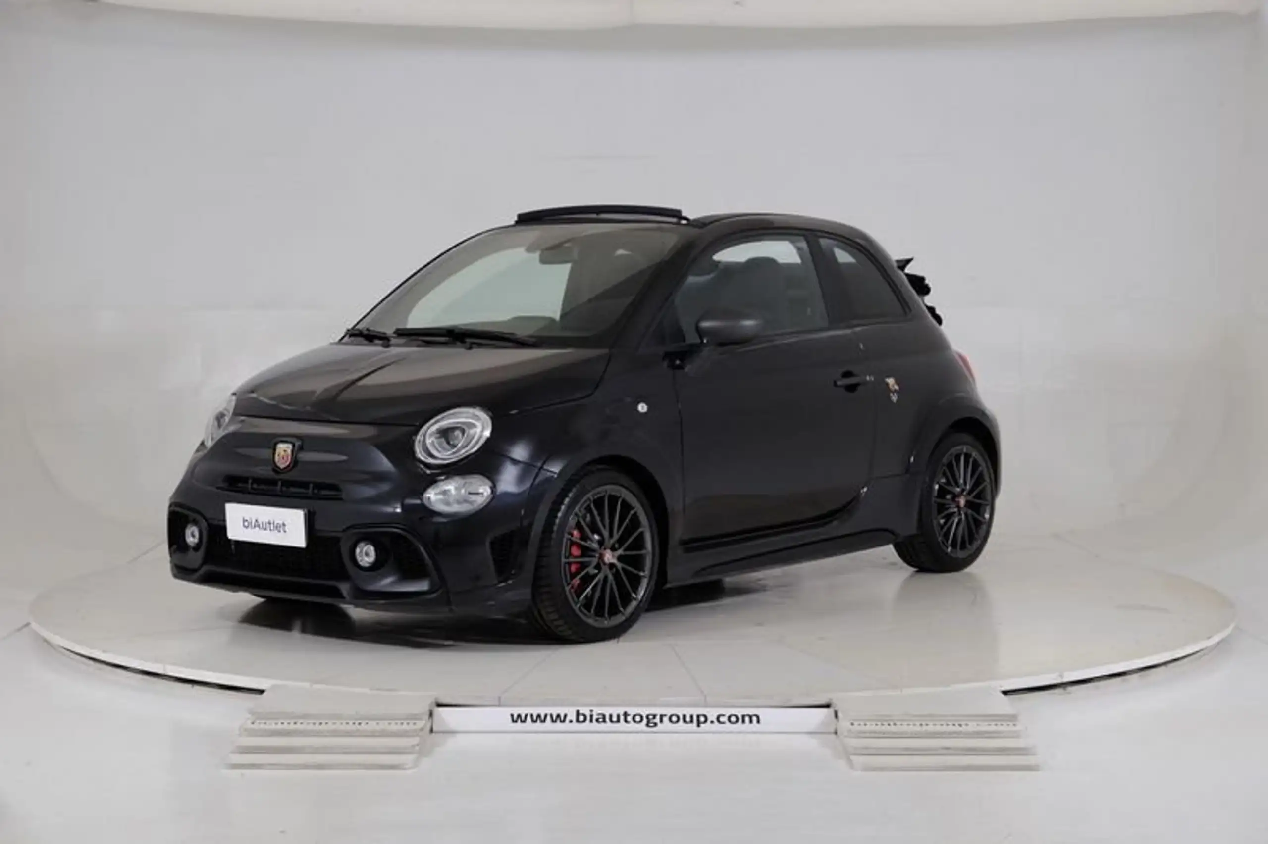 Abarth 500C 2022