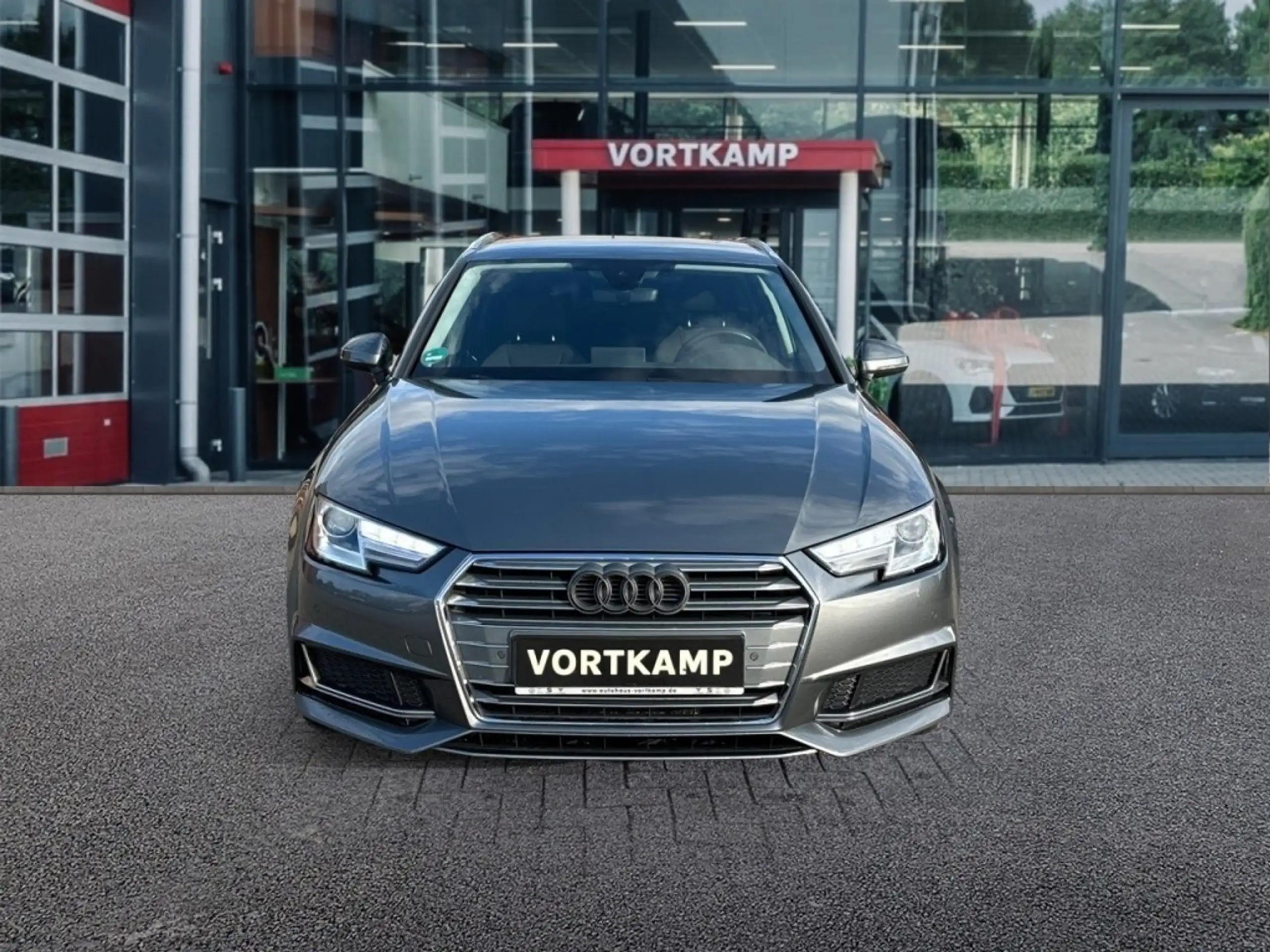 Audi - A4