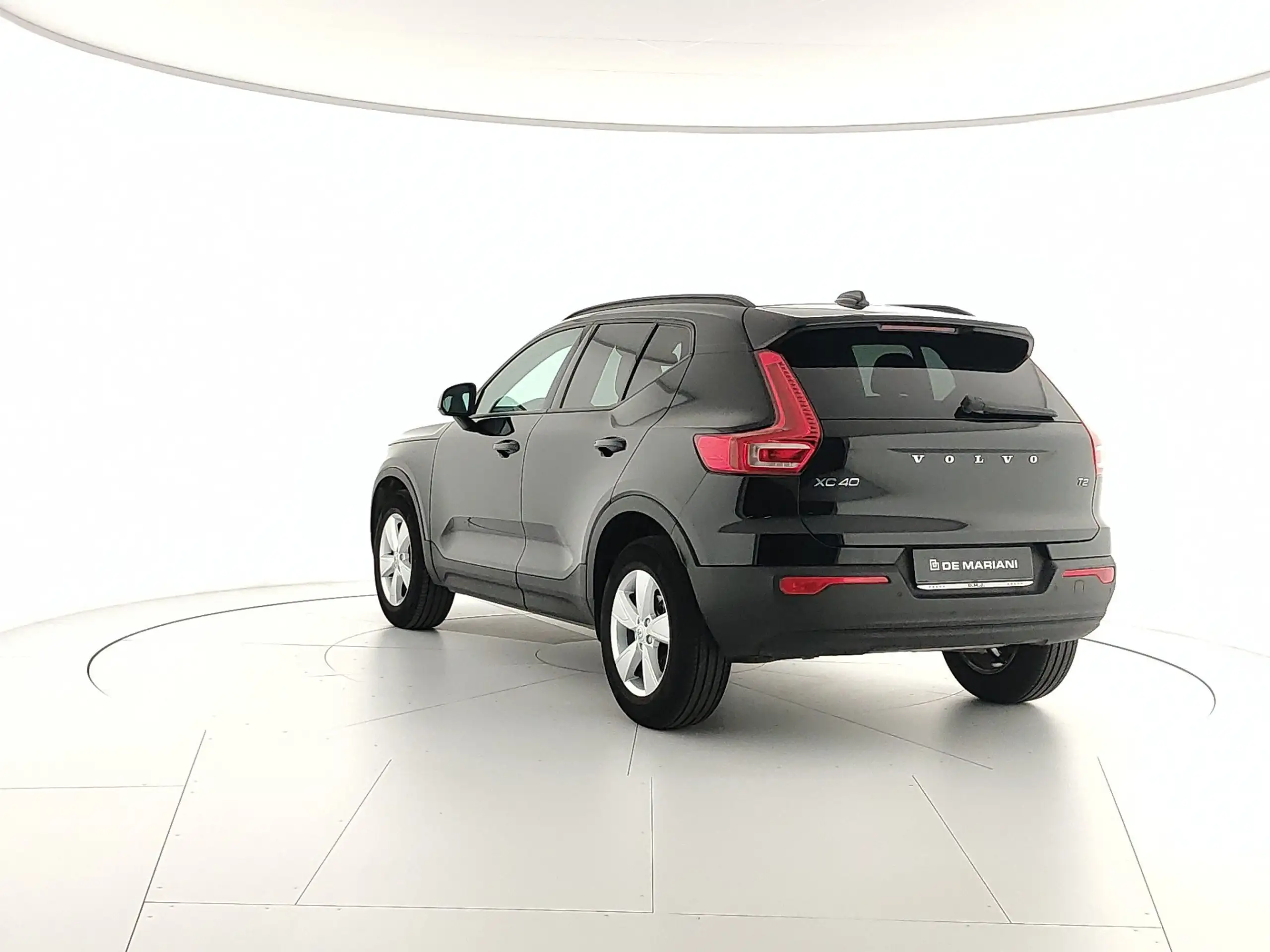 Volvo - XC40