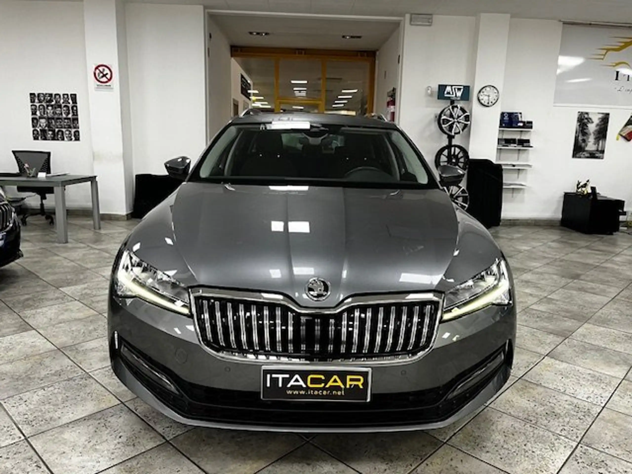 Skoda - Superb