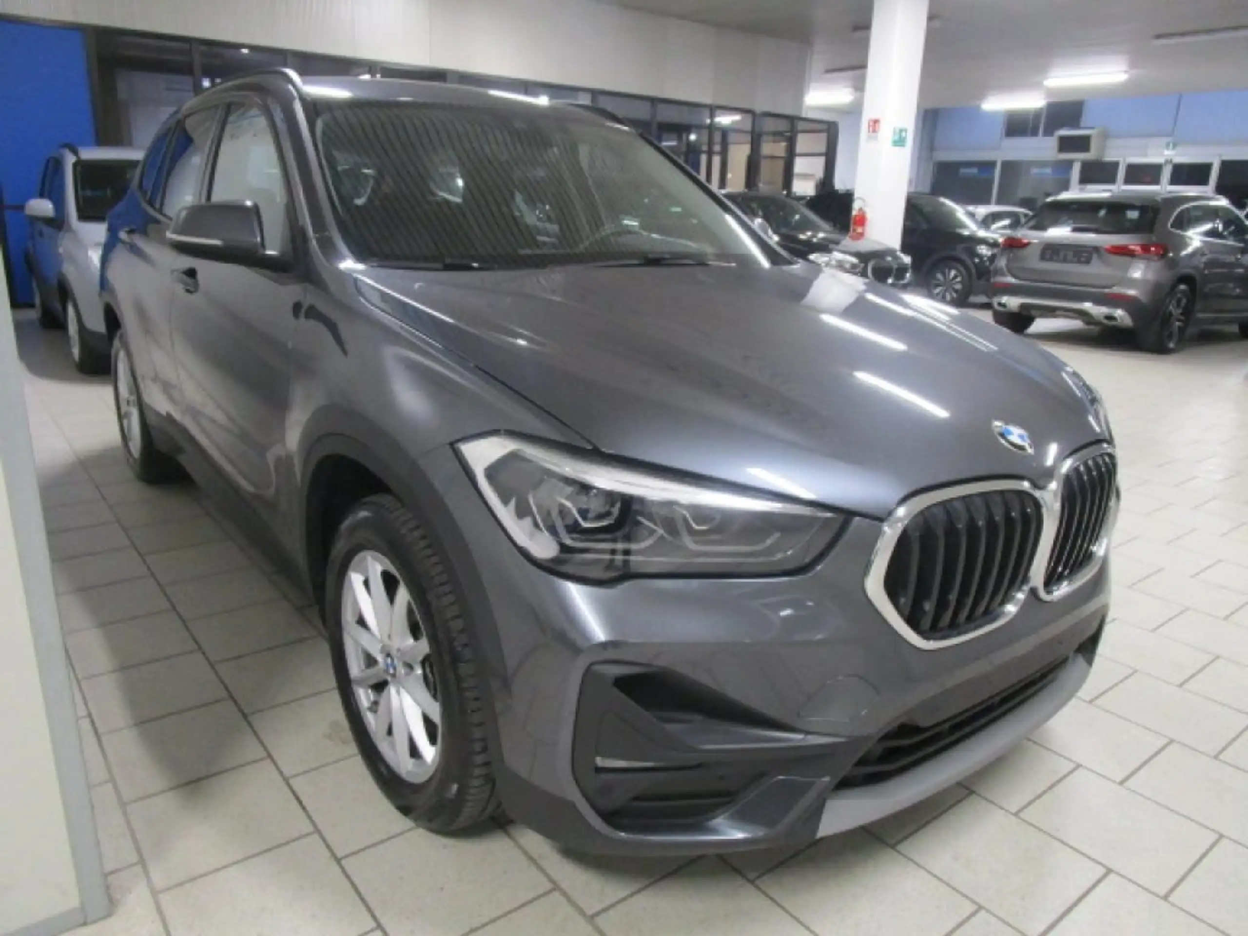 BMW - X1