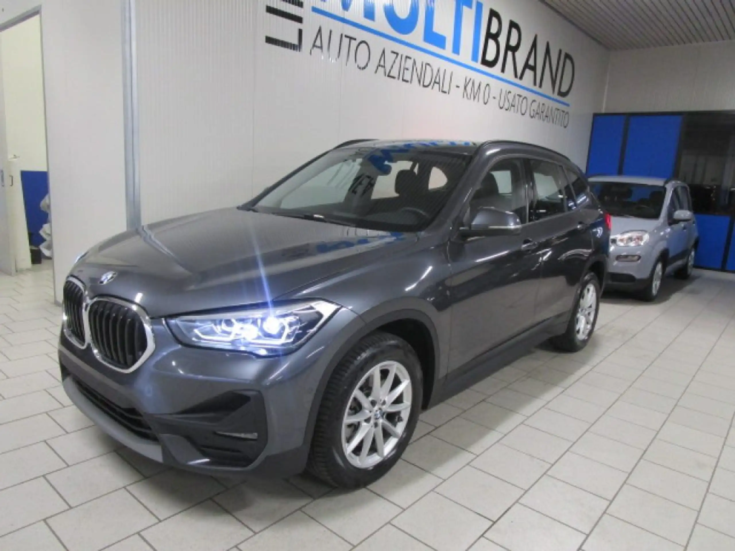 BMW - X1