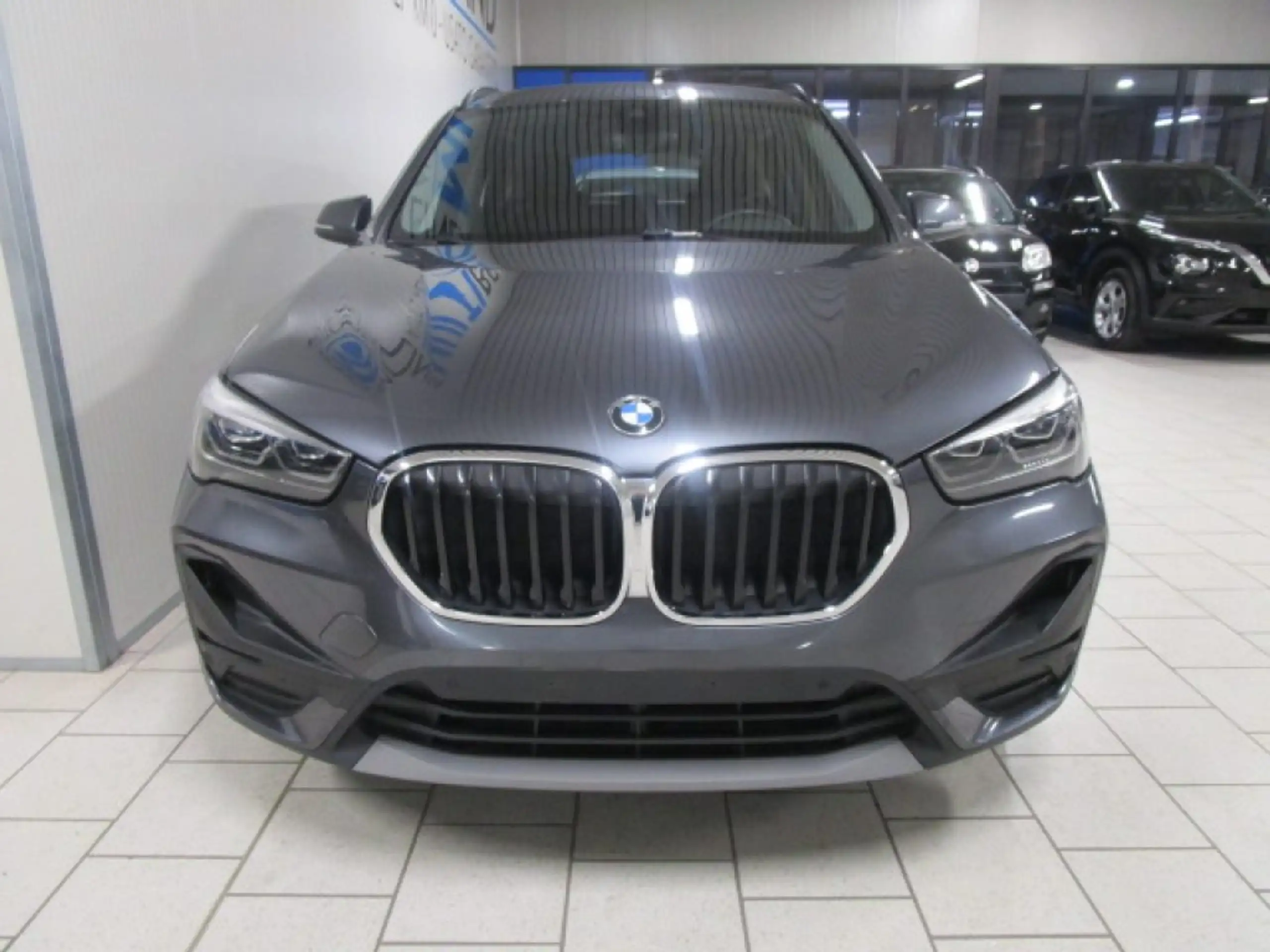 BMW - X1