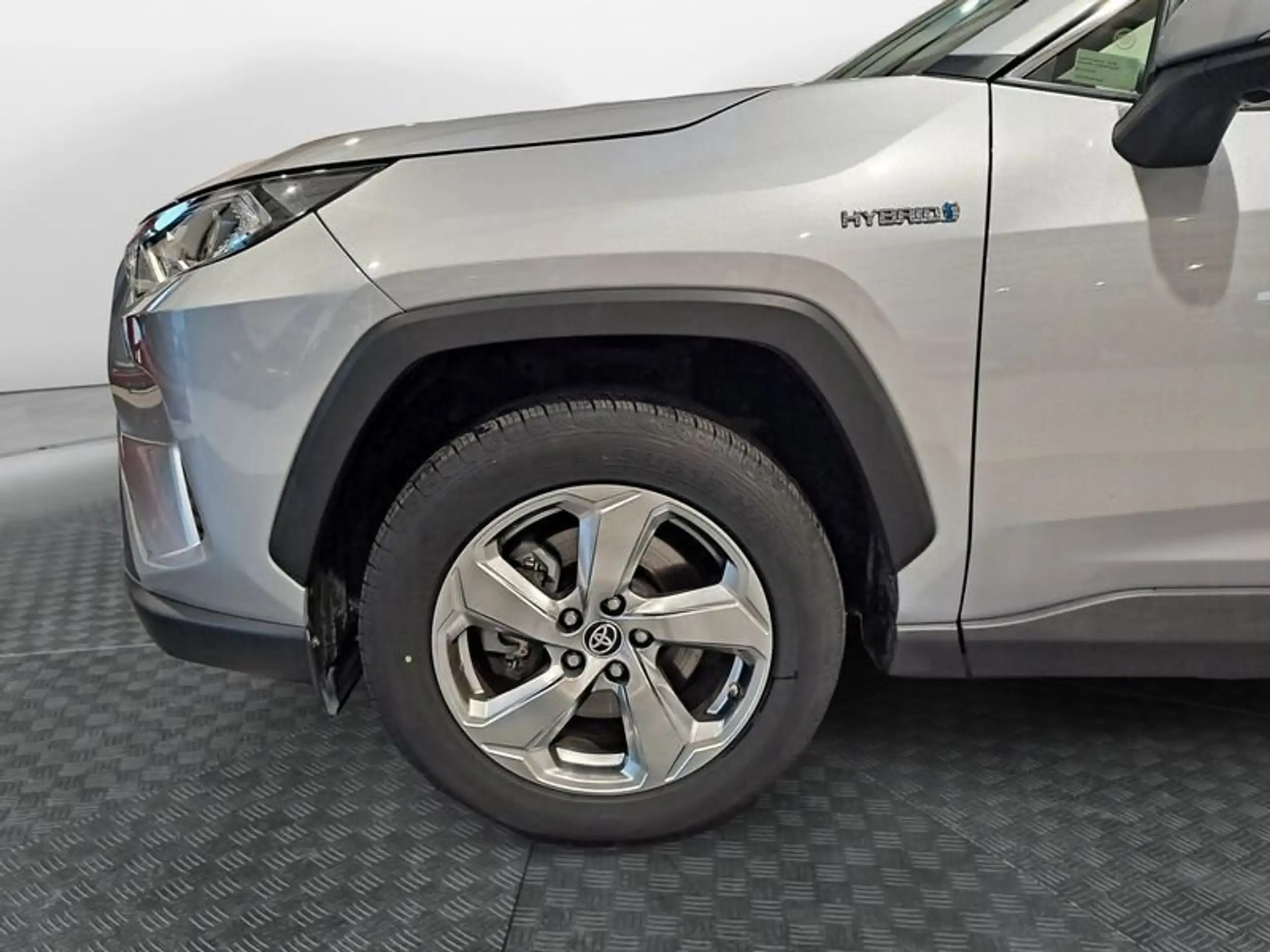 Toyota - RAV 4