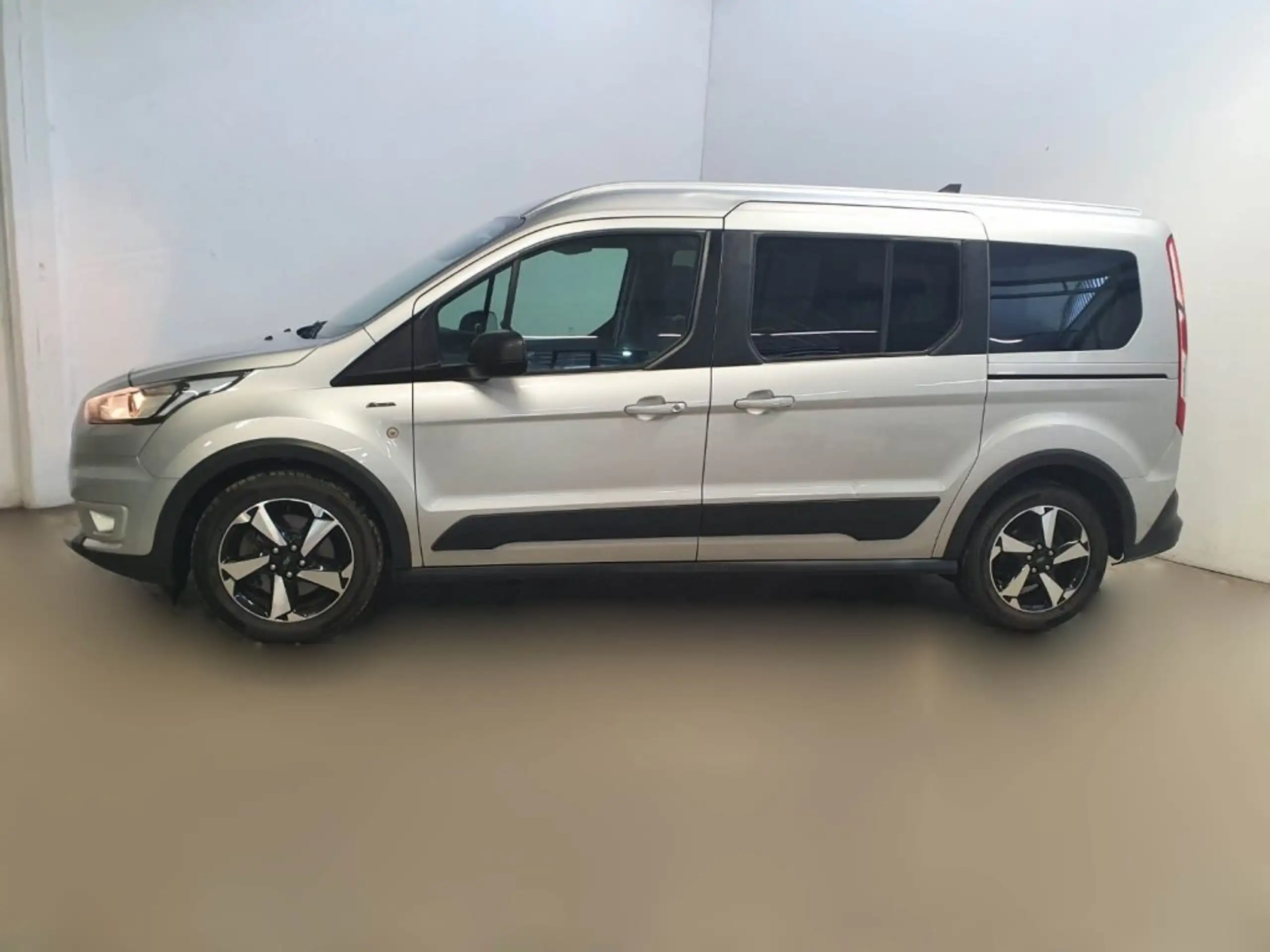 Ford - Tourneo Connect