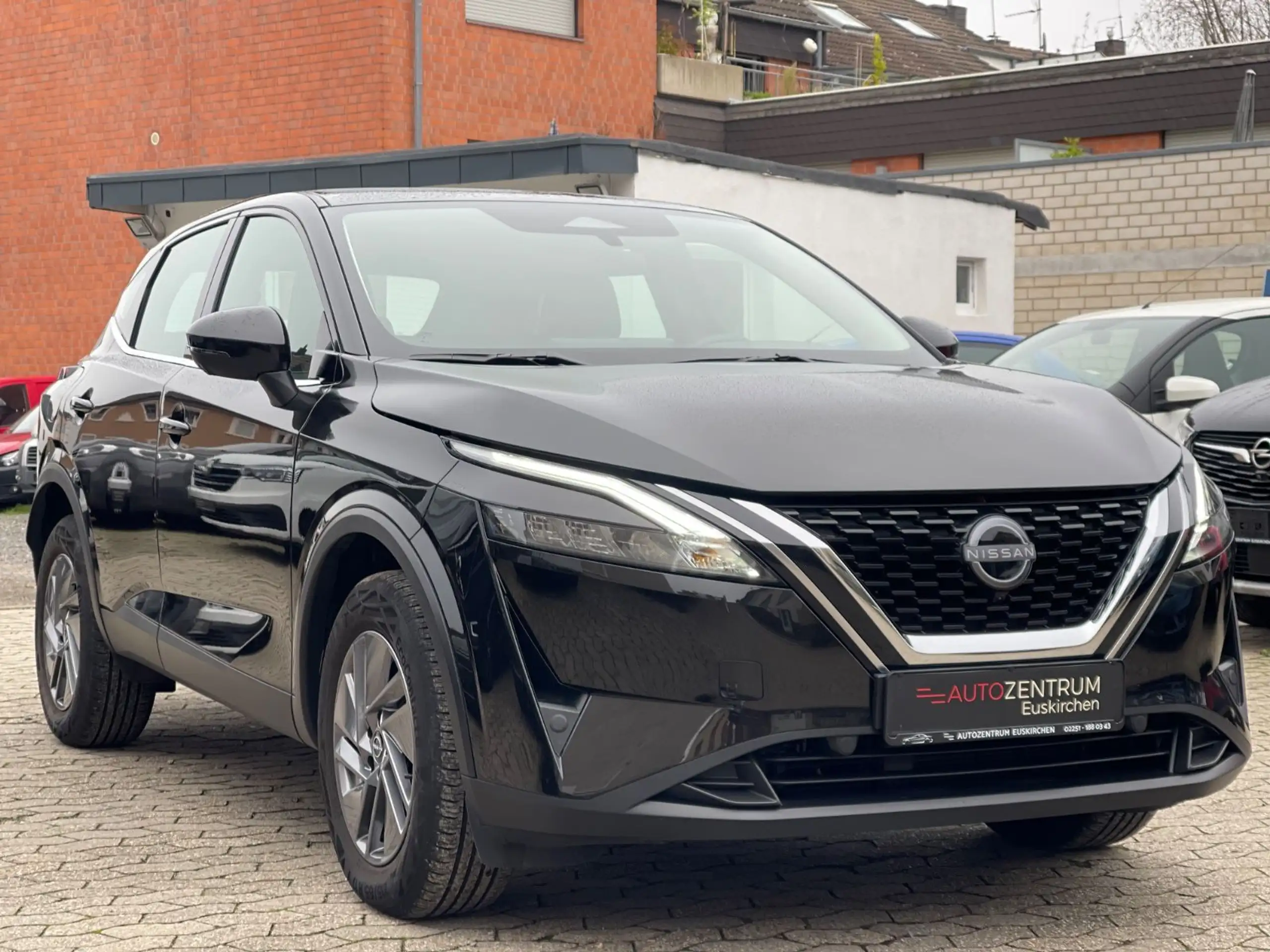 Nissan - Qashqai