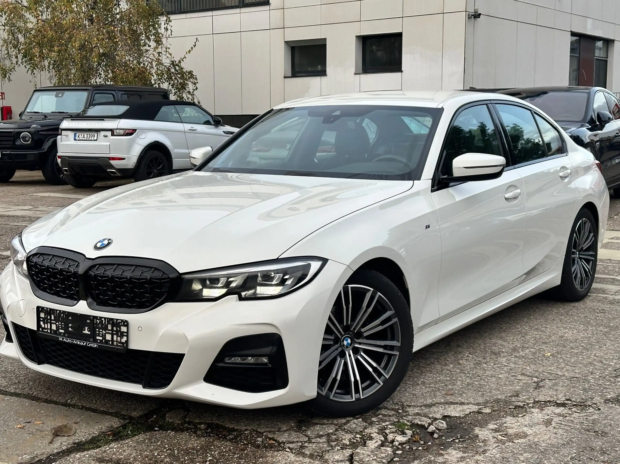 BMW 318 2019