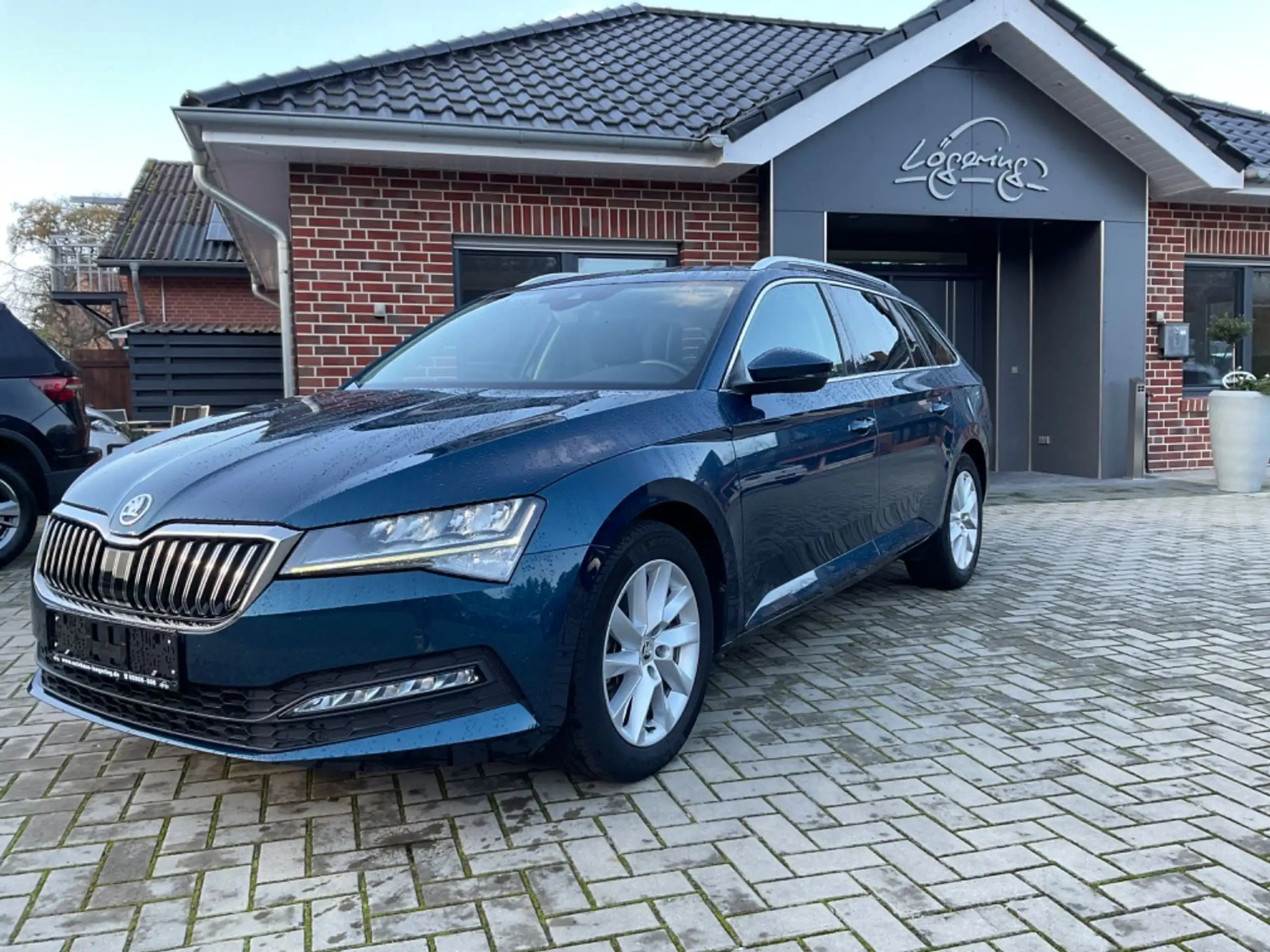 Skoda - Superb