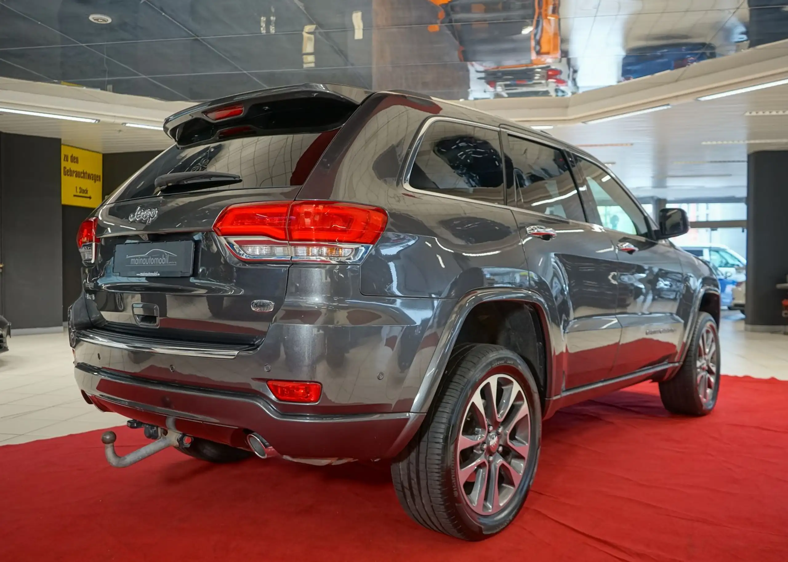 Jeep - Grand Cherokee