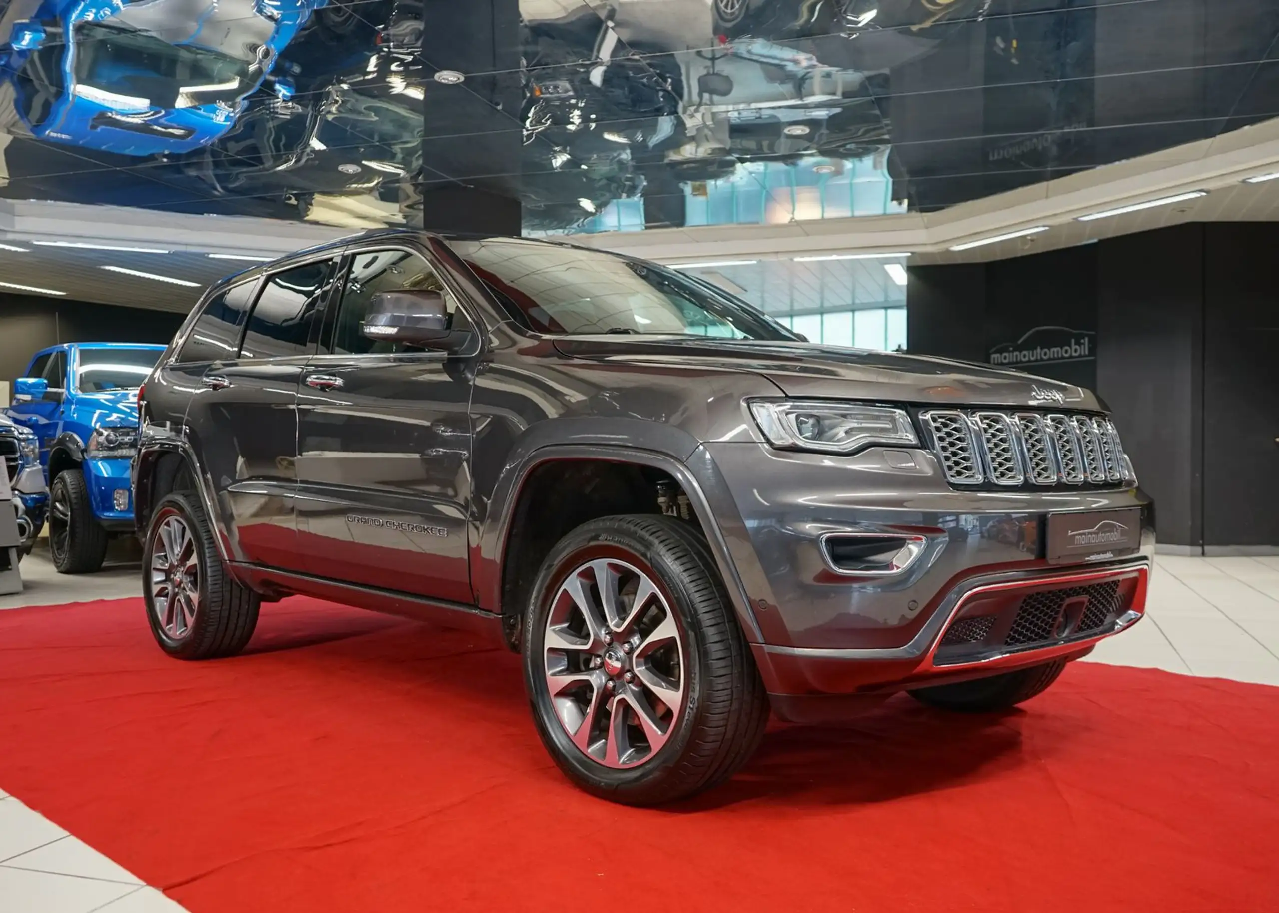 Jeep - Grand Cherokee