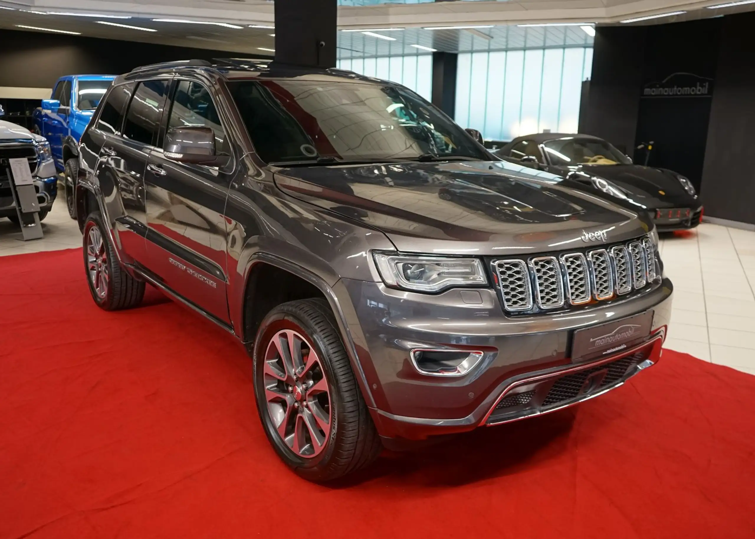 Jeep - Grand Cherokee