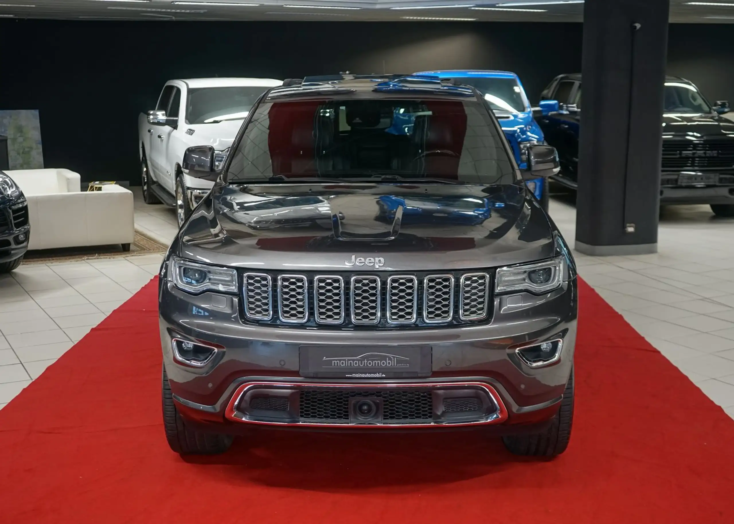 Jeep - Grand Cherokee