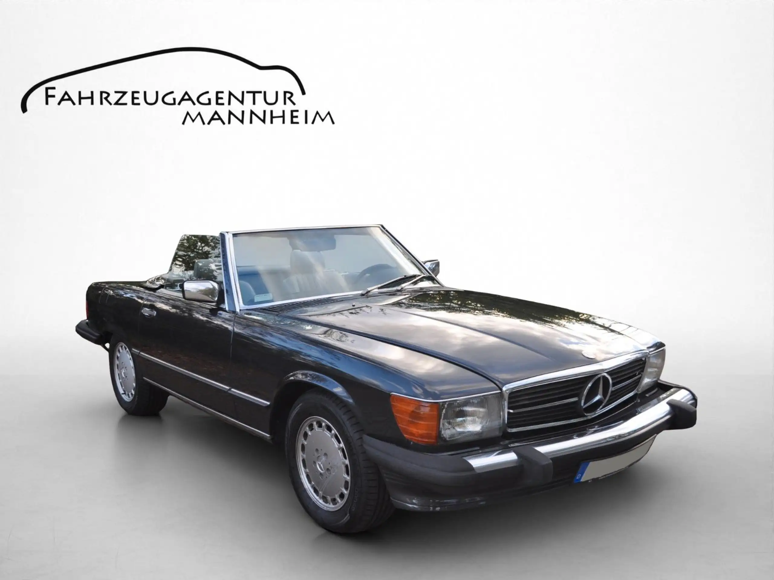 Mercedes-Benz - SL 560