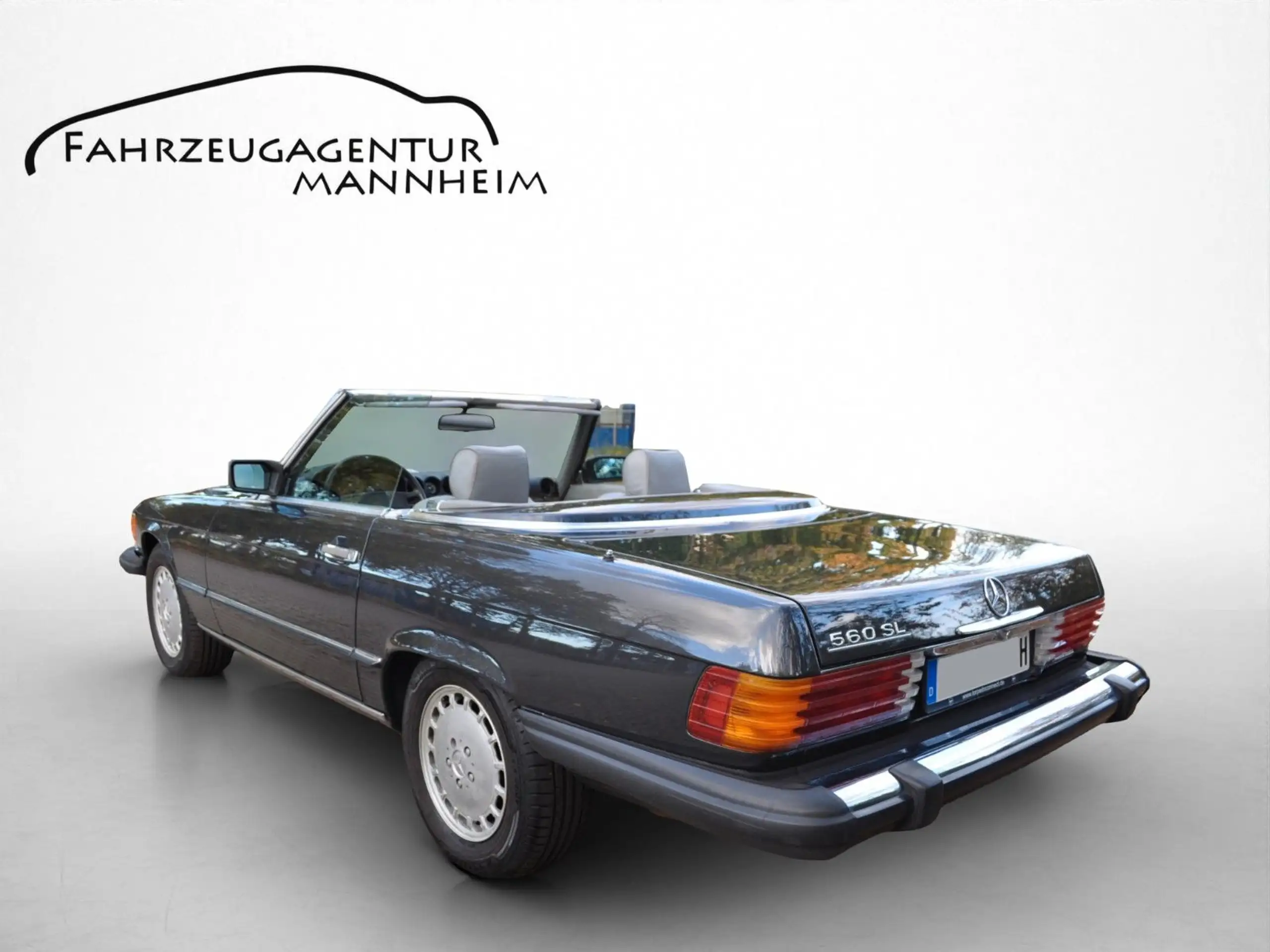 Mercedes-Benz - SL 560